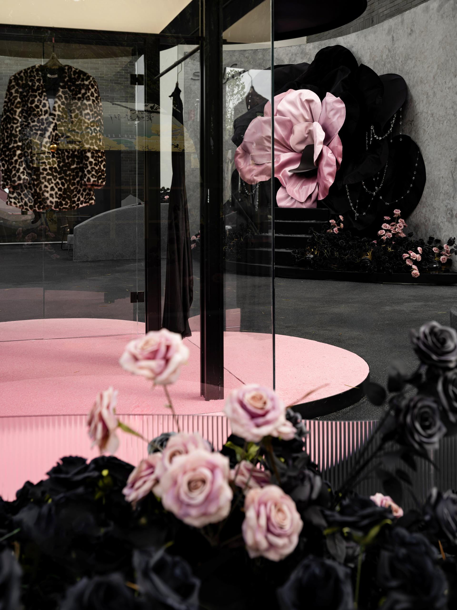 London Design Awards Winner - SOULFOR Boutique
