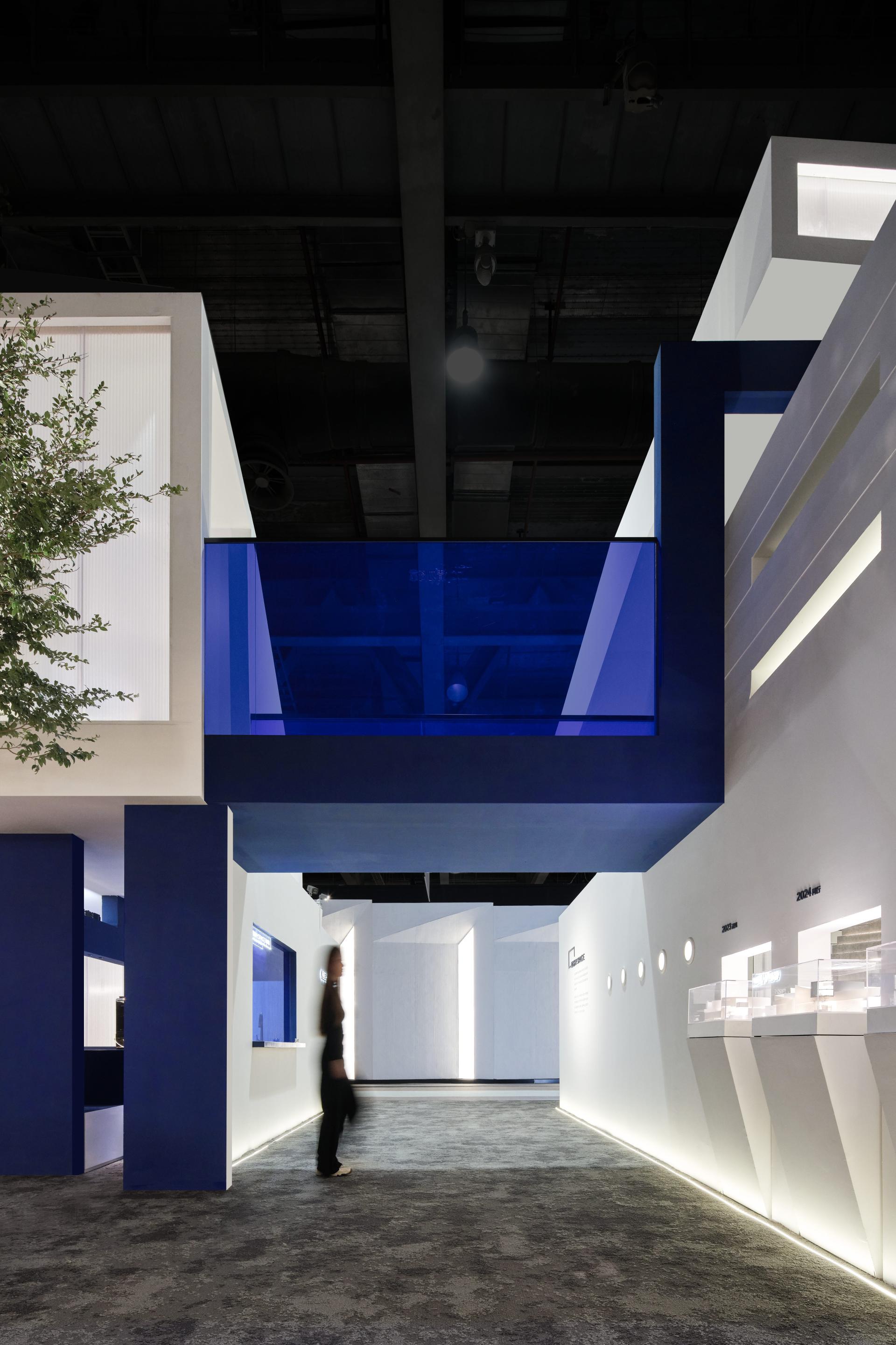 London Design Awards Winner - HEGII H-SPACE 2025 Exhibition Hall