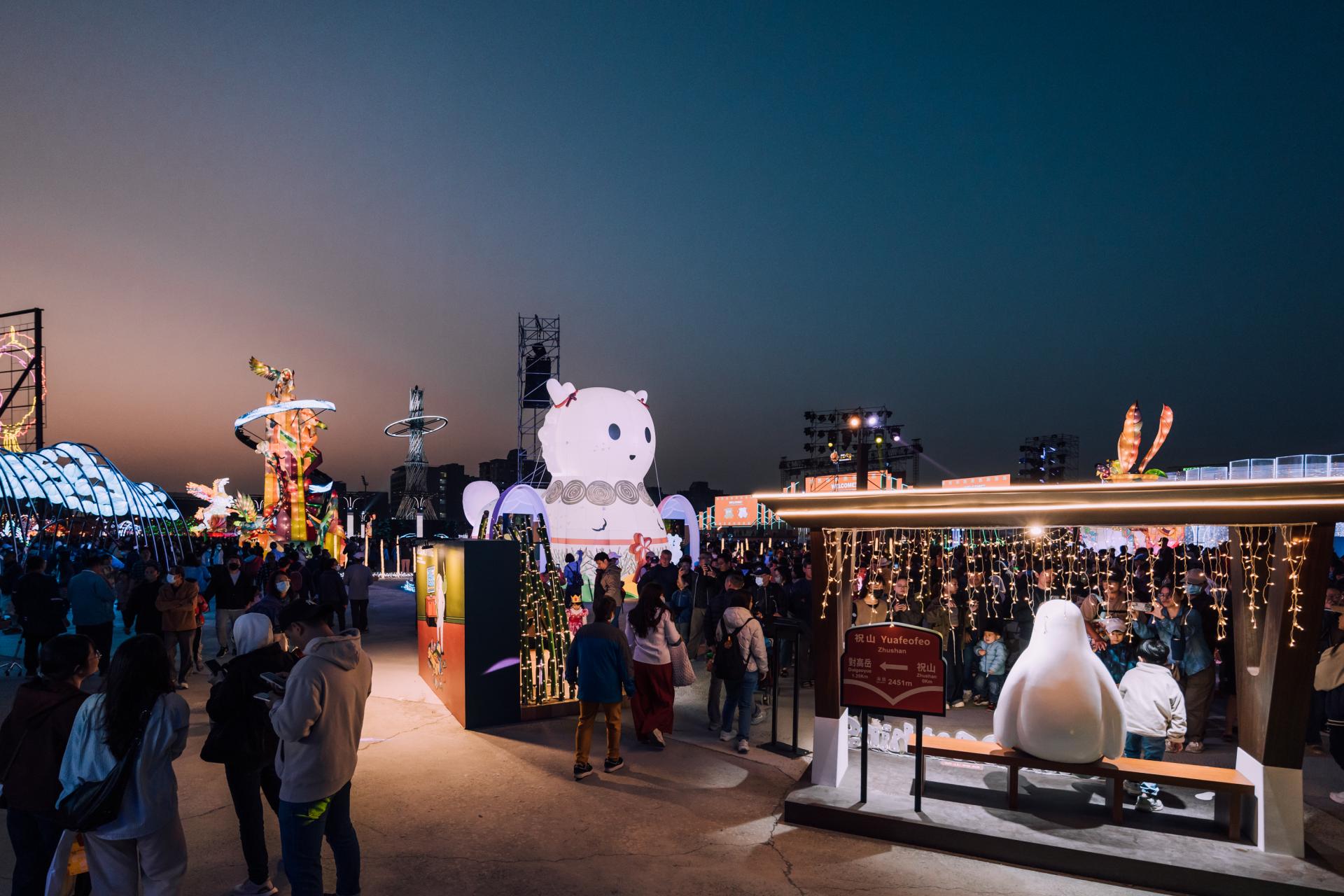 London Design Awards Winner - Taiwan Lantern Festival - Light Arrives in Chiayi Pavilion