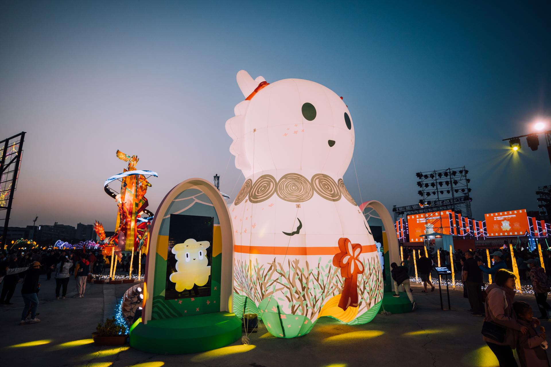 London Design Awards Winner - Taiwan Lantern Festival - Light Arrives in Chiayi Pavilion