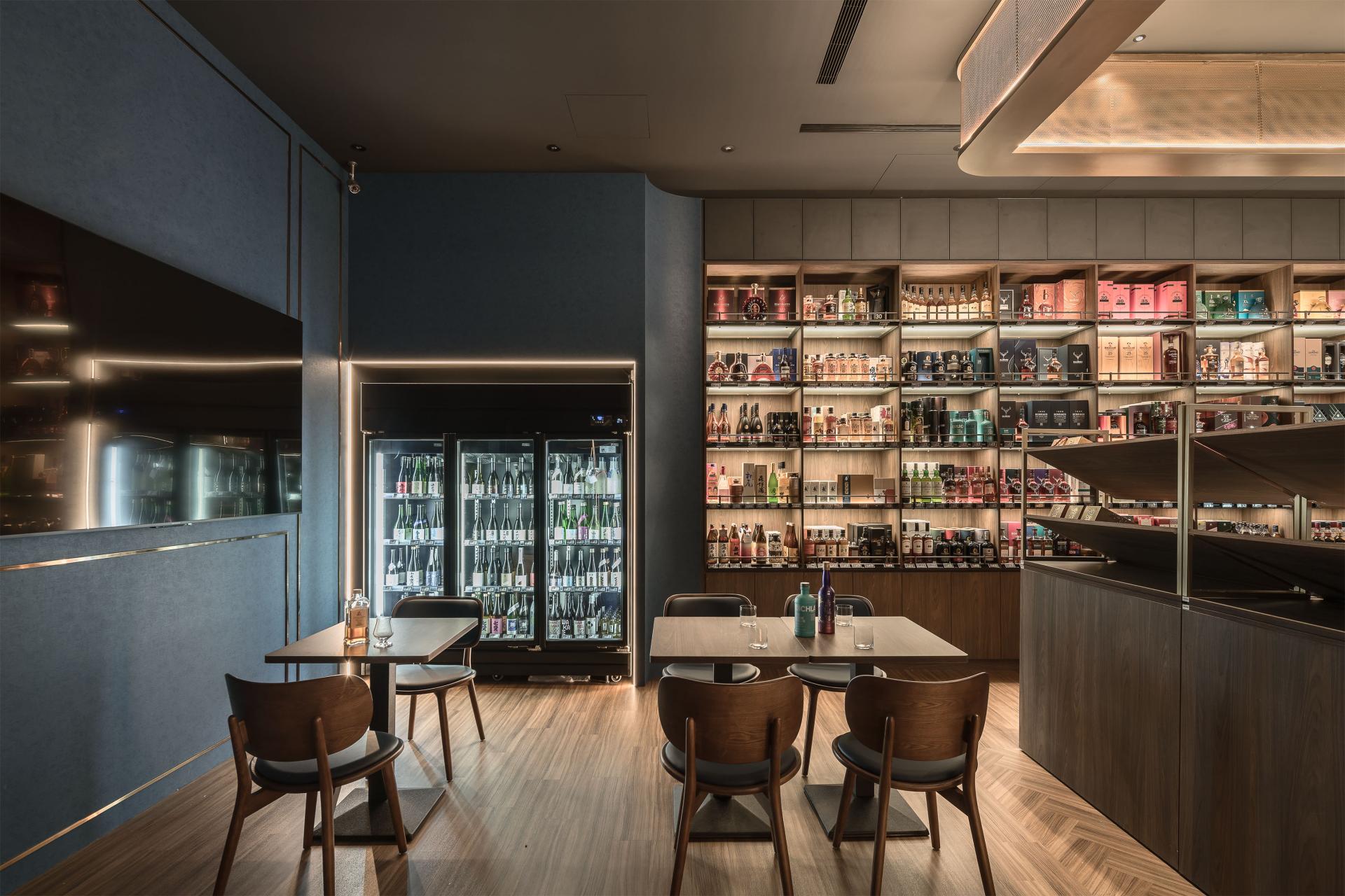London Design Awards Winner - Liquor Explorer | Hybrid Commercial Space