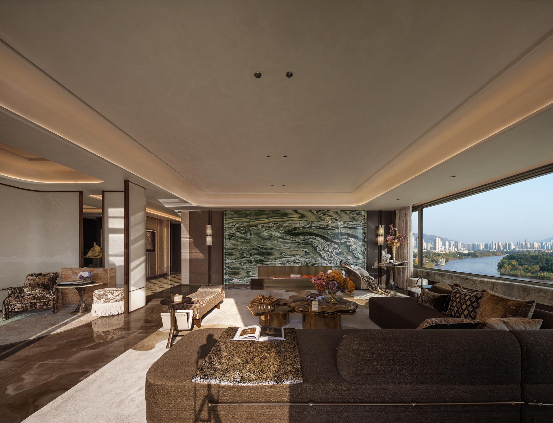 London Design Awards Winner - THE PARAGON