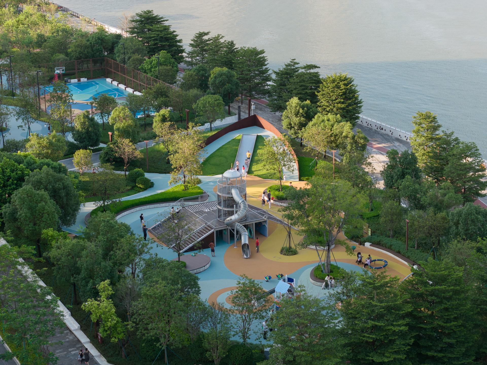 London Design Awards Winner - GUANGZHOU HARBOURCITY