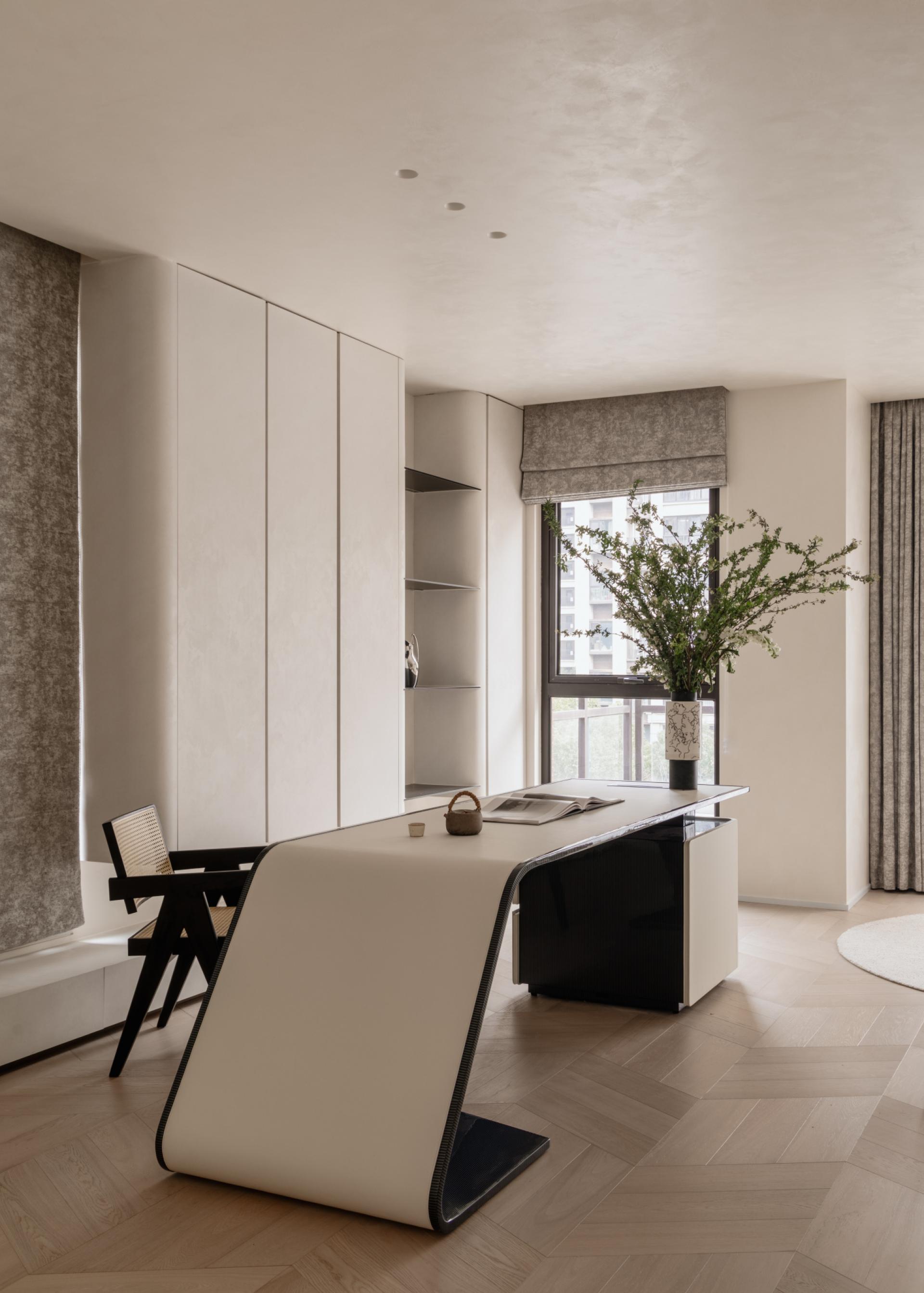 London Design Awards Winner - Natural Flow Minimalism