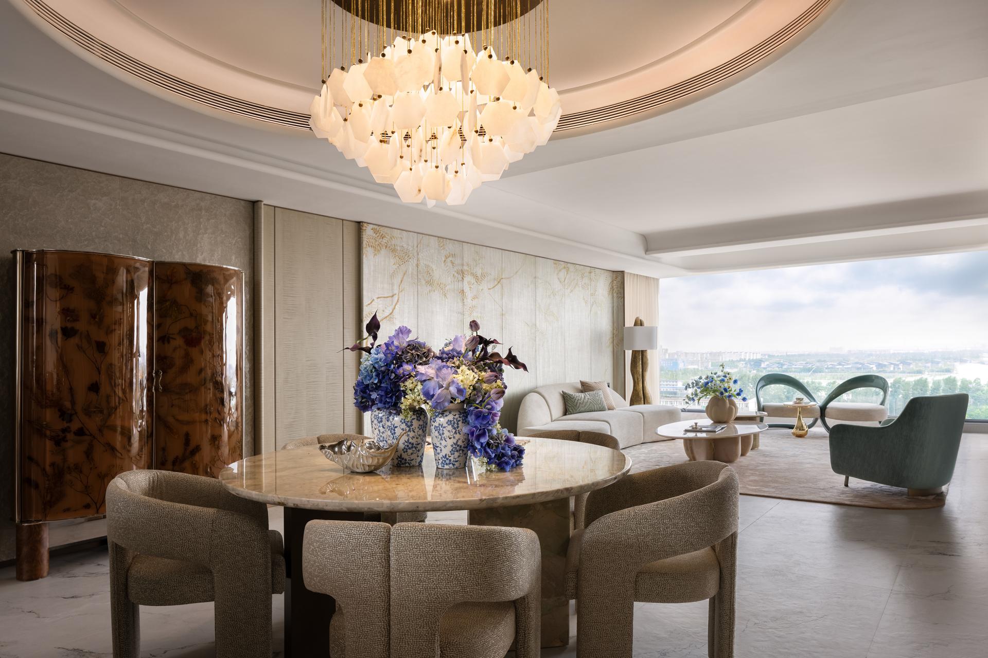 London Design Awards Winner - THE PARAGON
