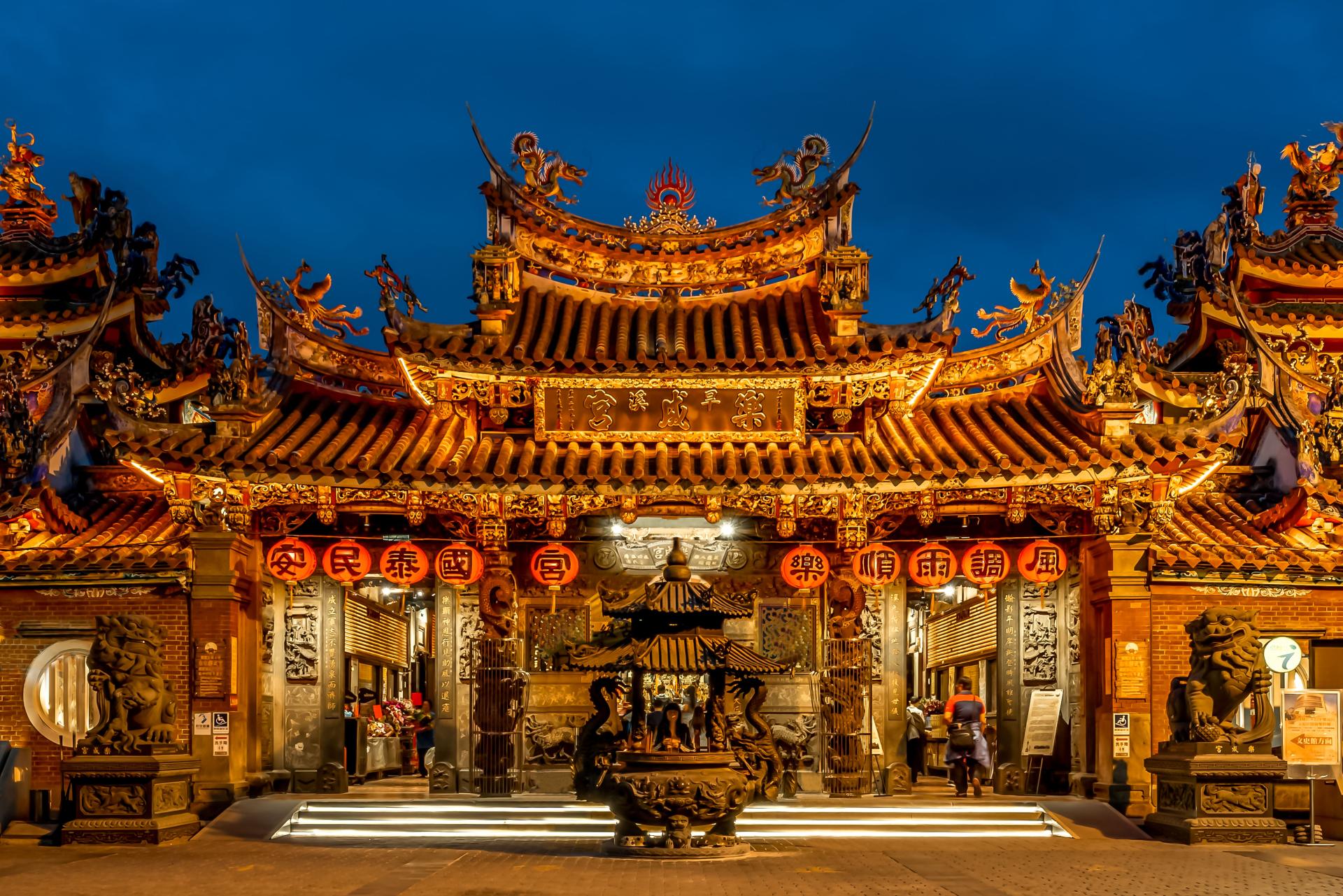 London Design Awards Winner - Reimagining Faith: Lighting and Community at Lecheng Temple