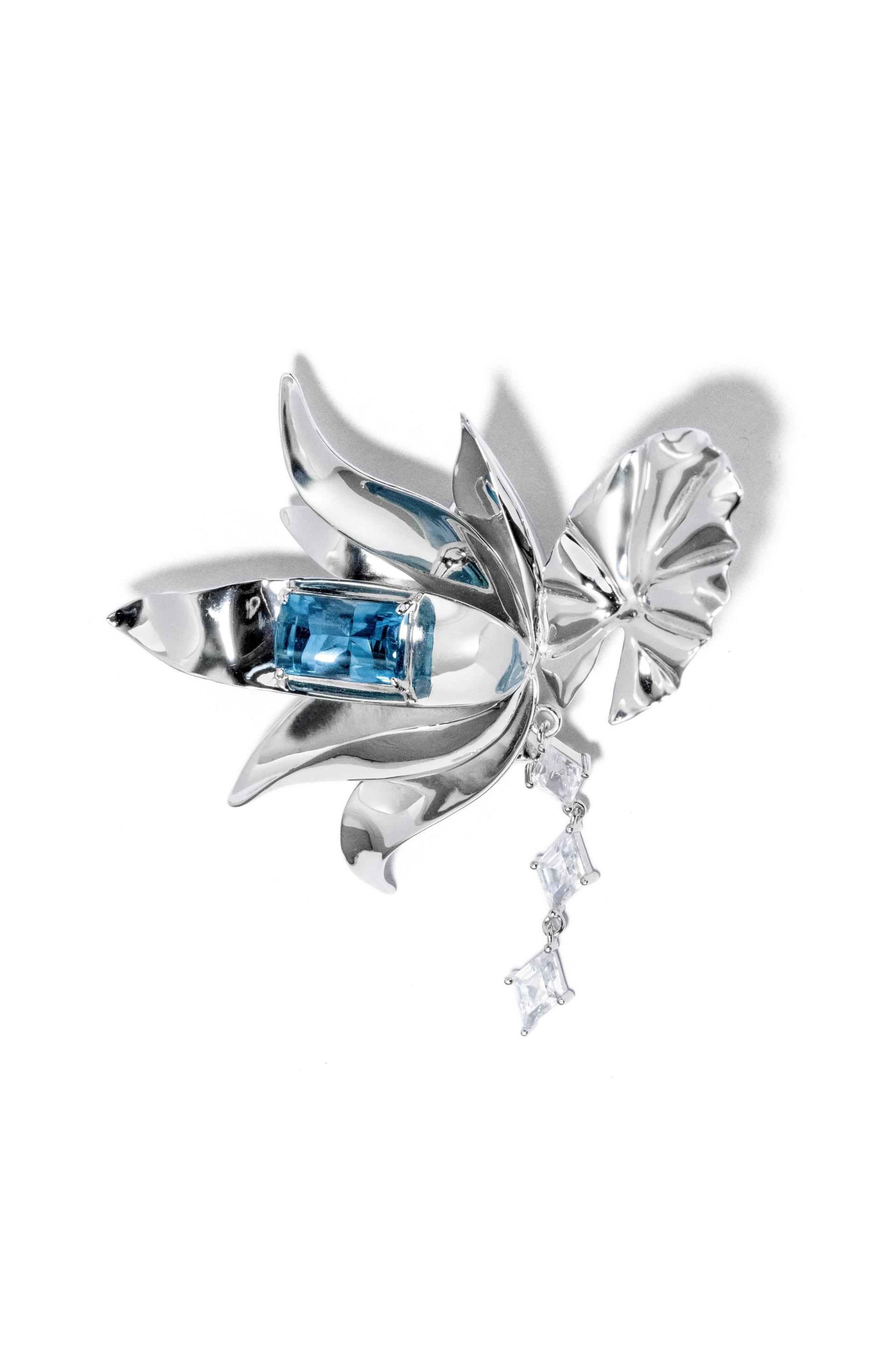 London Design Awards Winner - Lotus