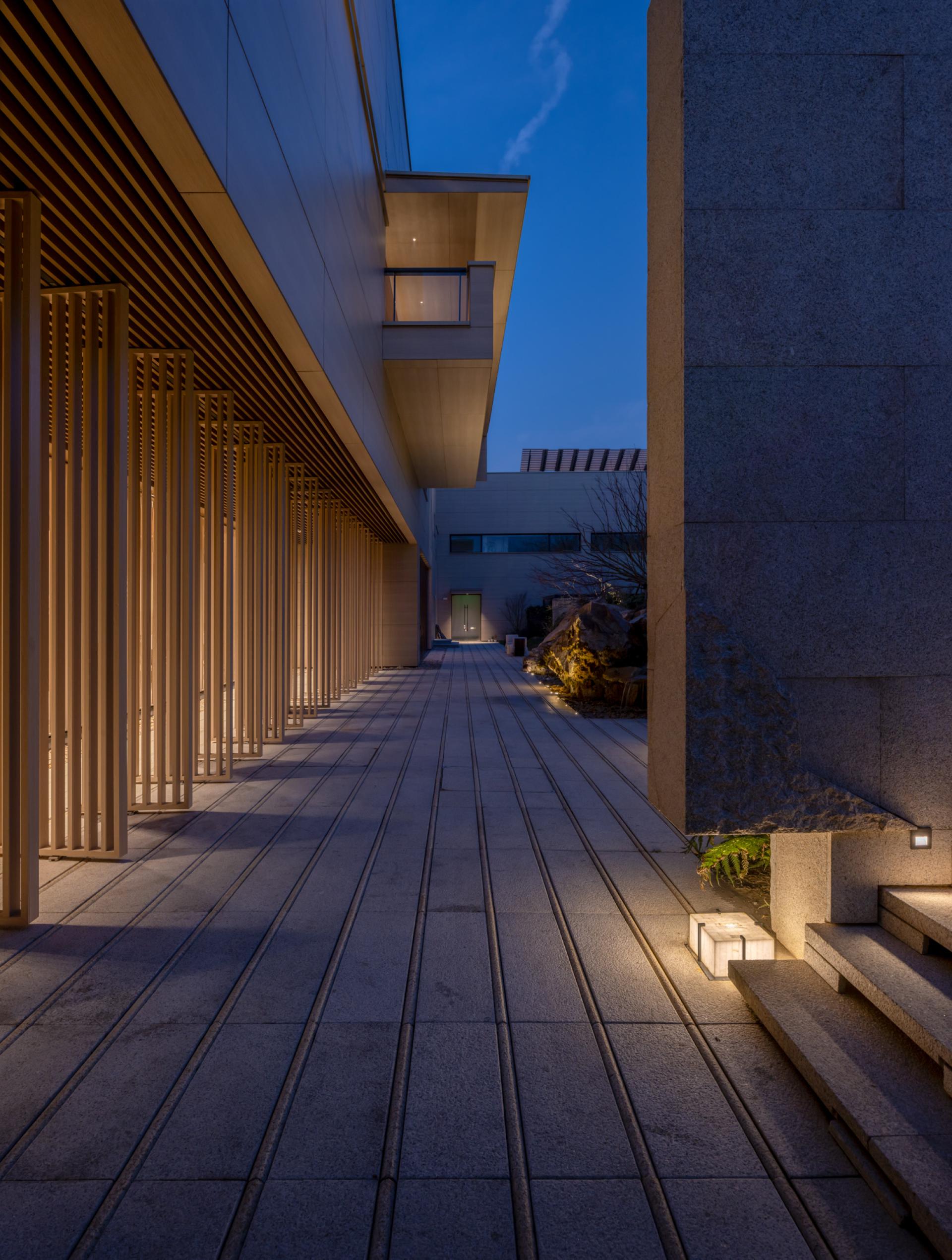London Design Awards Winner - Zilang Lake Pavilion | Light Grown from Structure