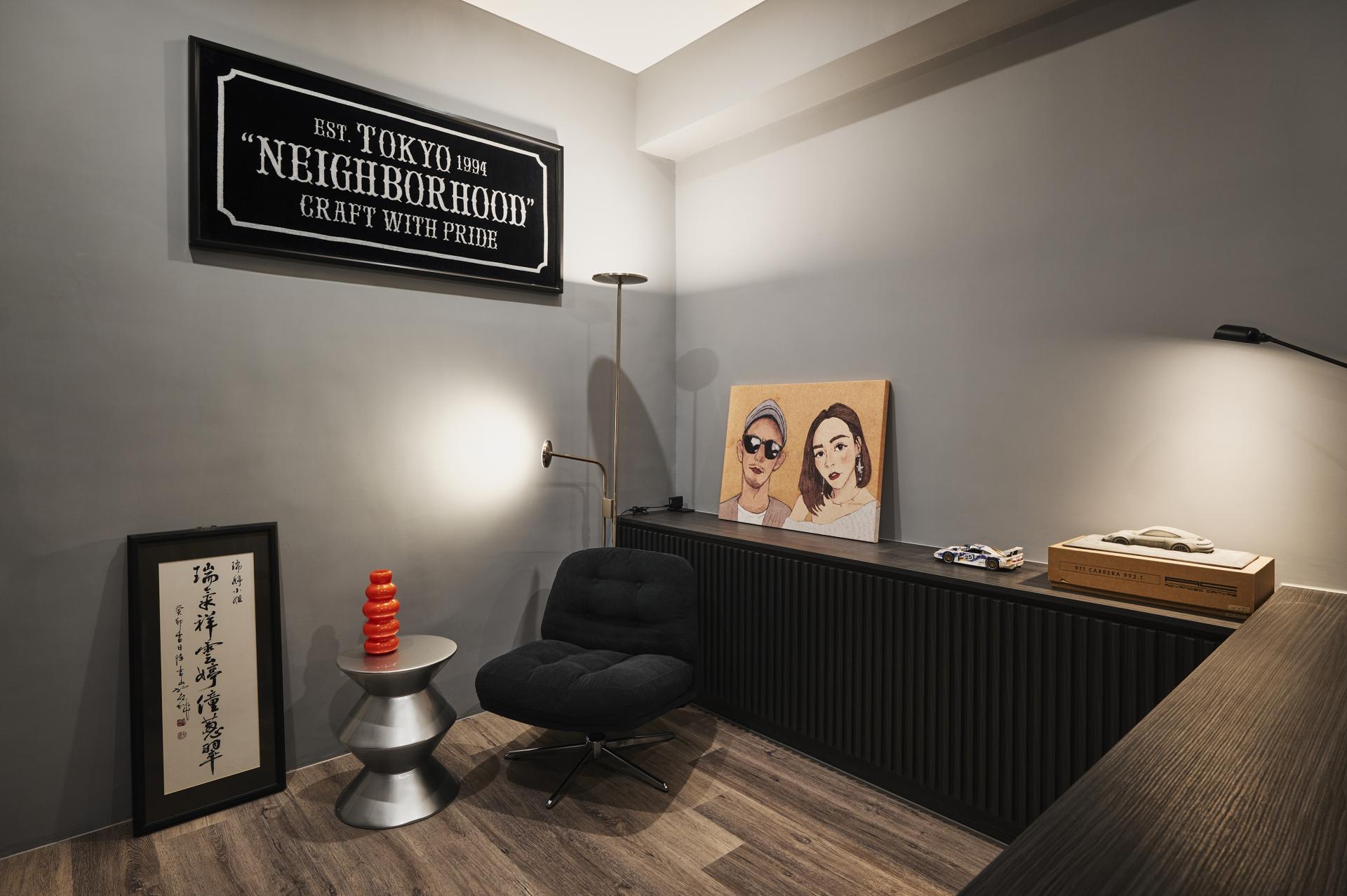 London Design Awards Winner - Silent Obsidian