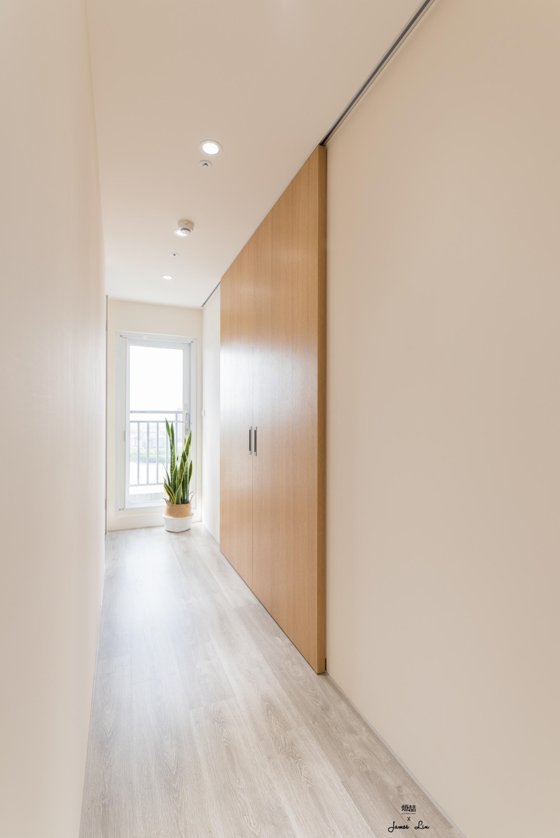 London Design Awards Winner - Ascending Serenity: Poetry of Thresholds