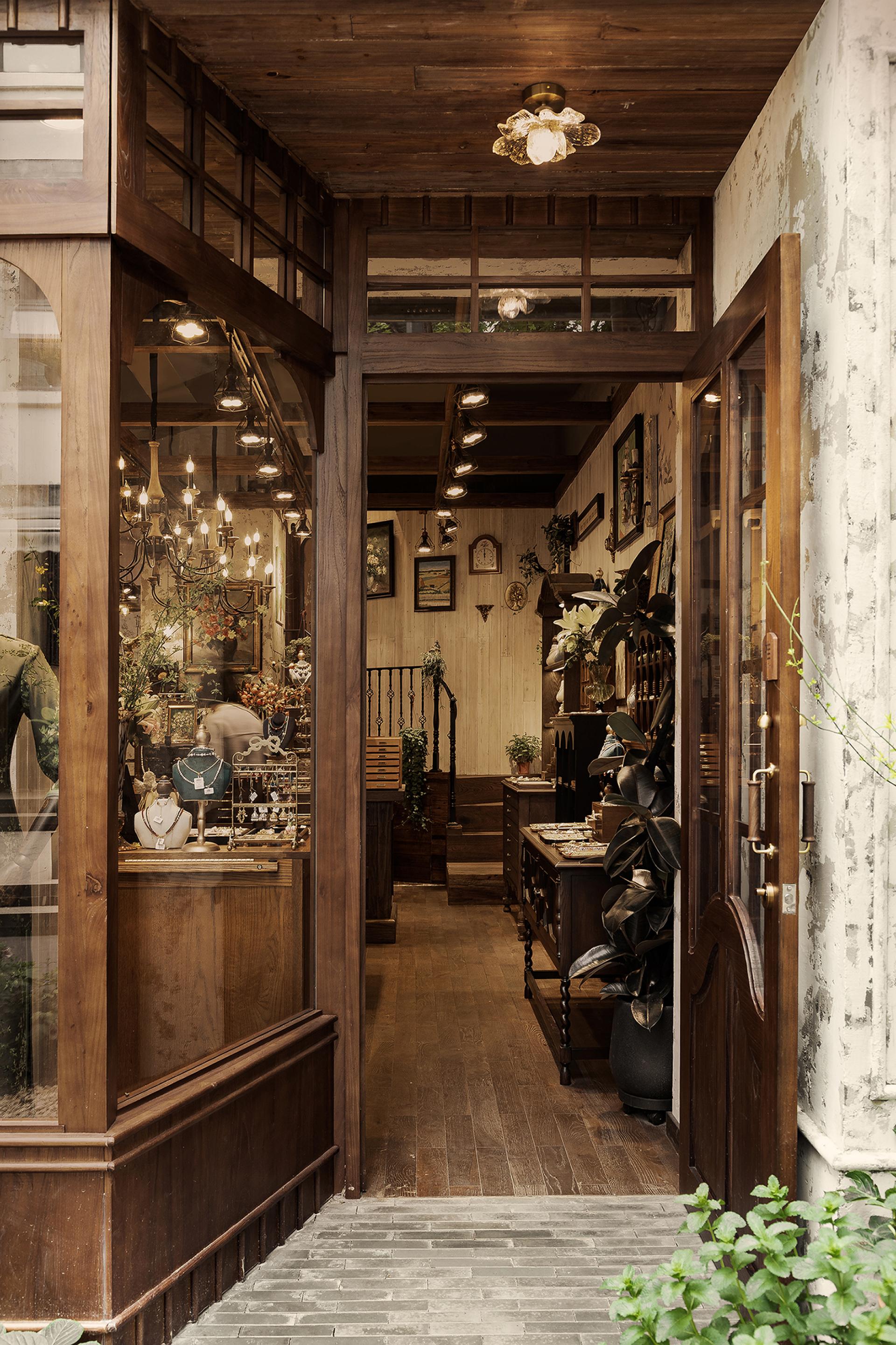 London Design Awards Winner - CHANANG