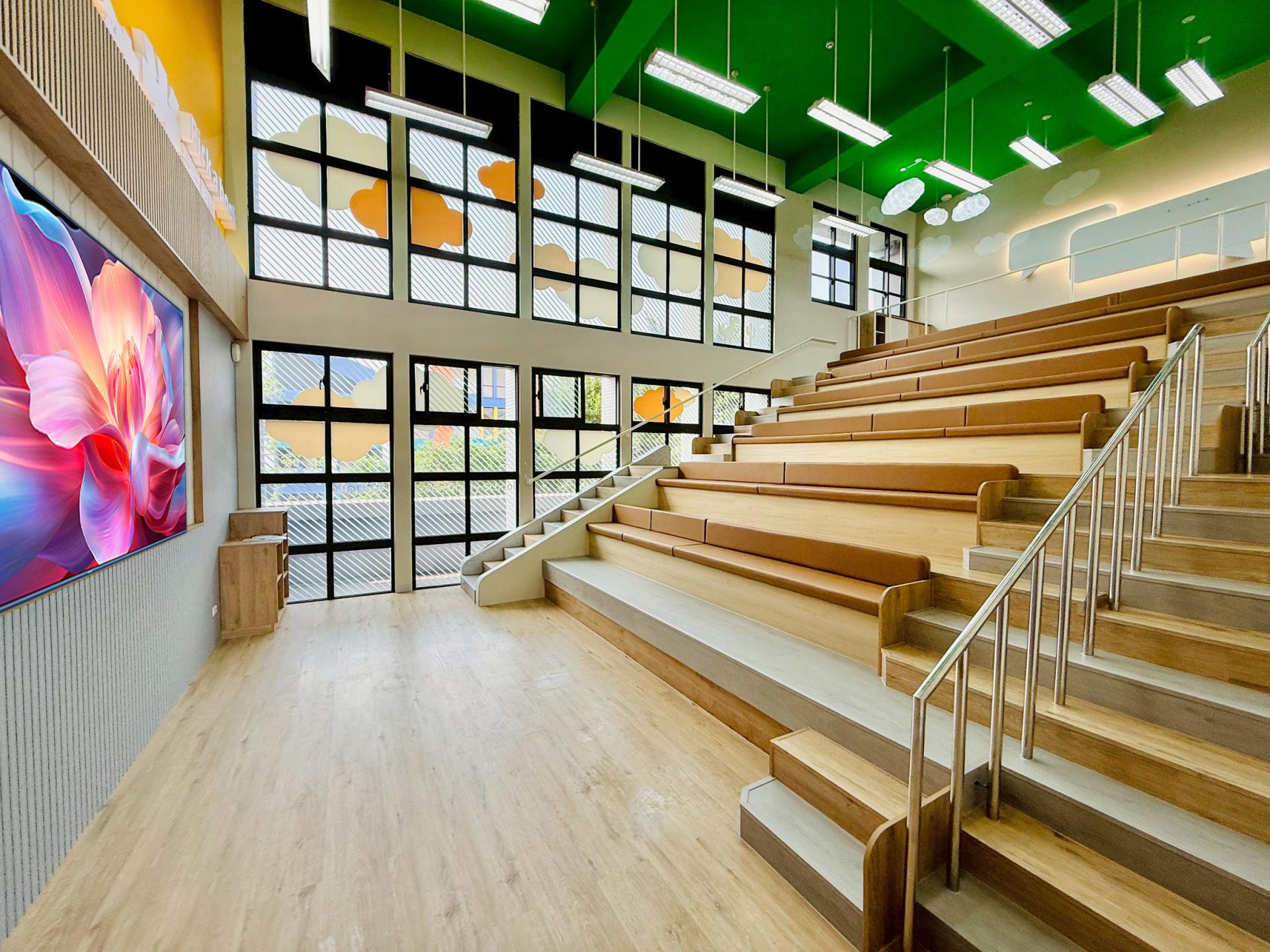 London Design Awards Winner - Learning in the Light — Liuhe Muguang Classroom