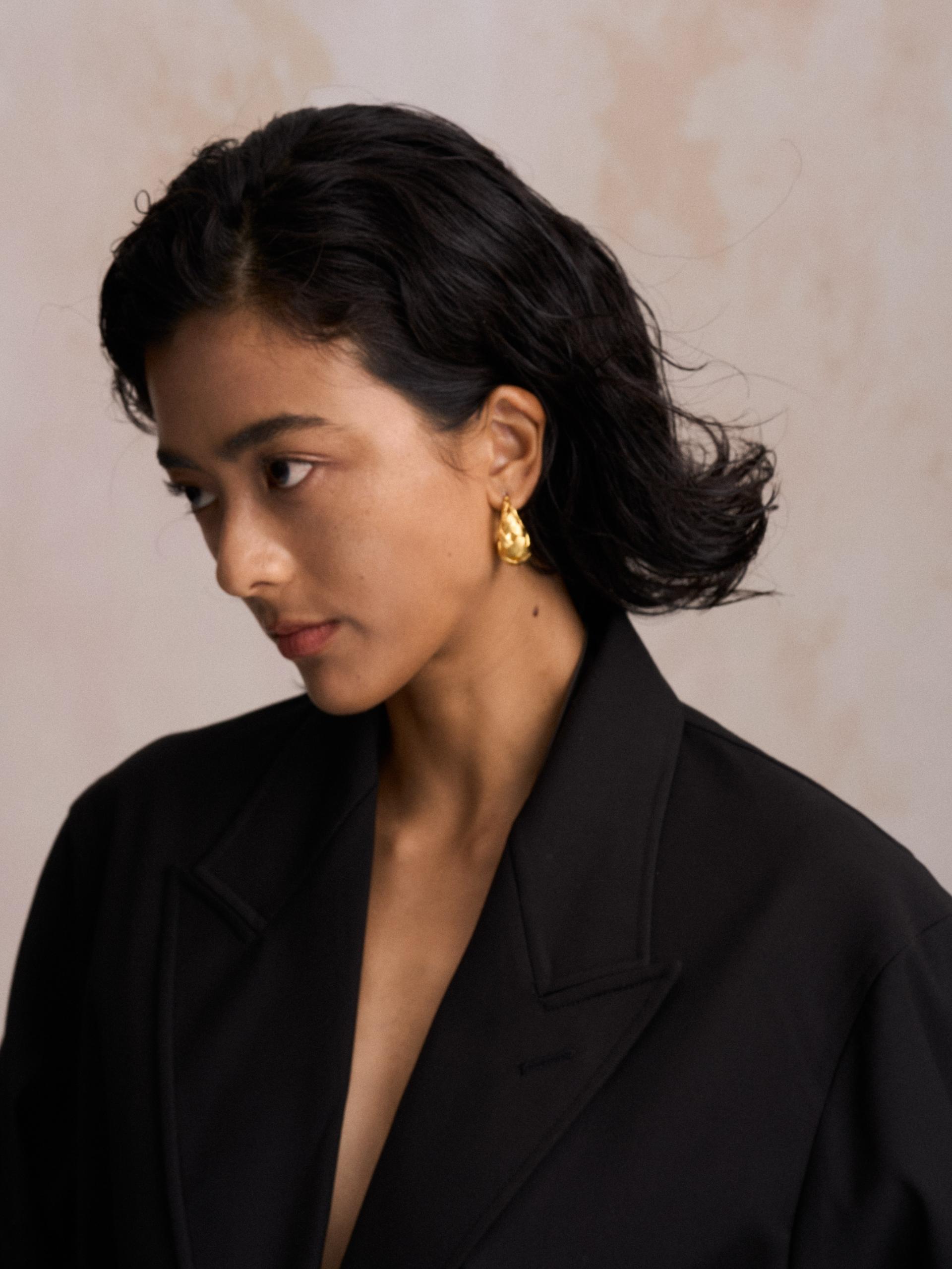 London Design Awards Winner - Manhattan Brushed Openwork Woven Gold-Plated Earrings