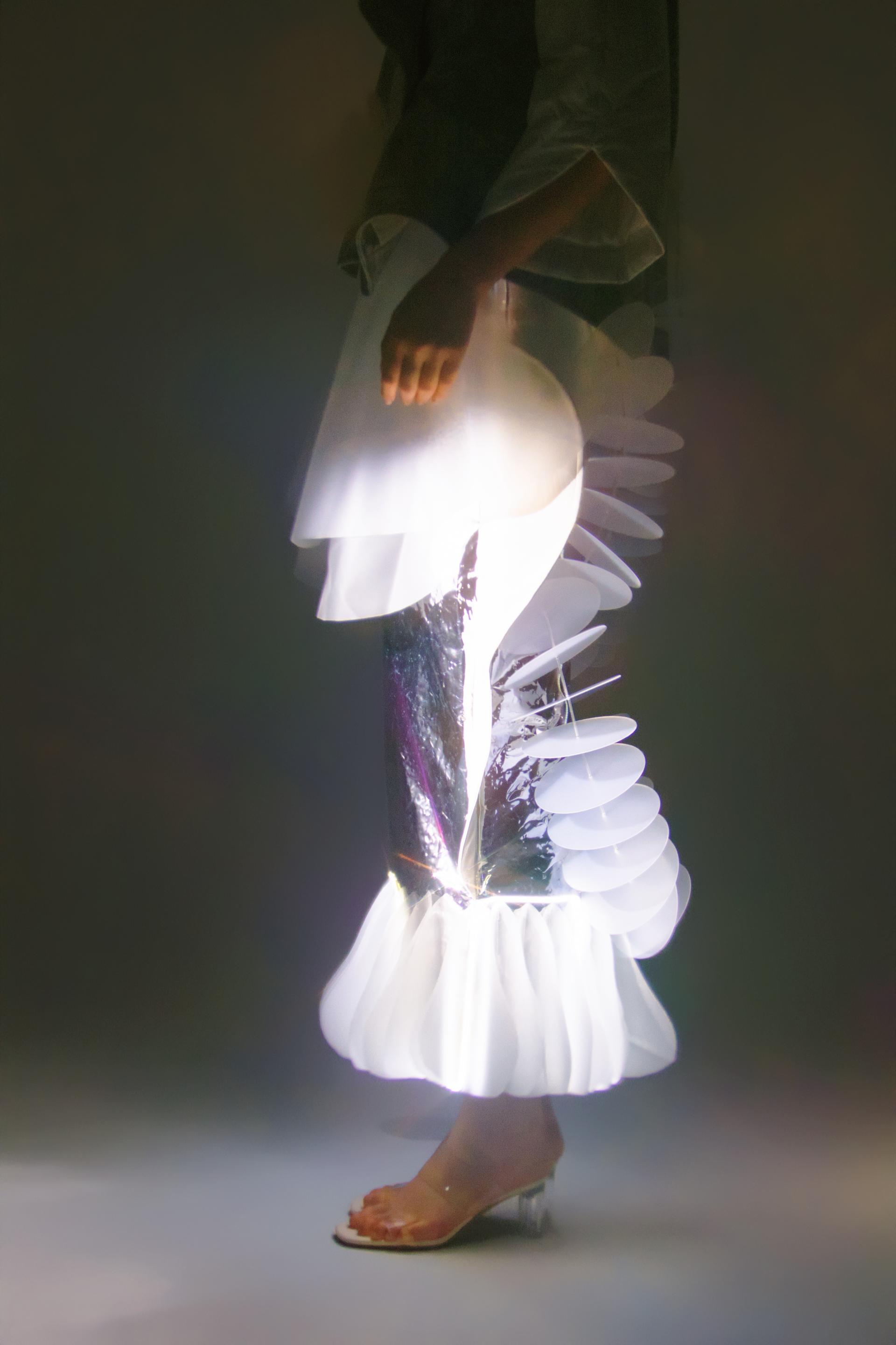 London Design Awards Winner - Out of Focus Glow