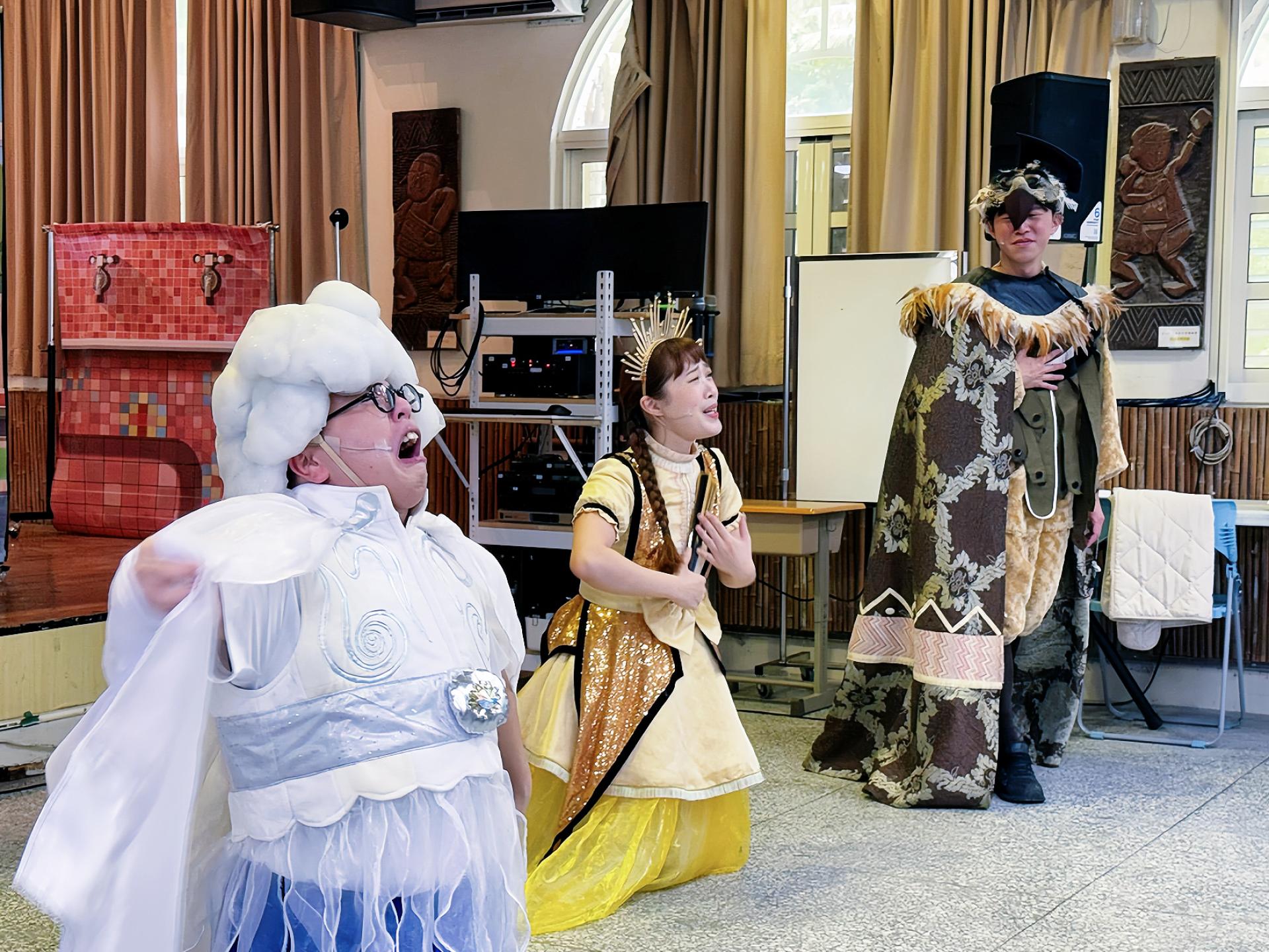 London Design Awards Winner - Environmental Education Theatre Outreach Program