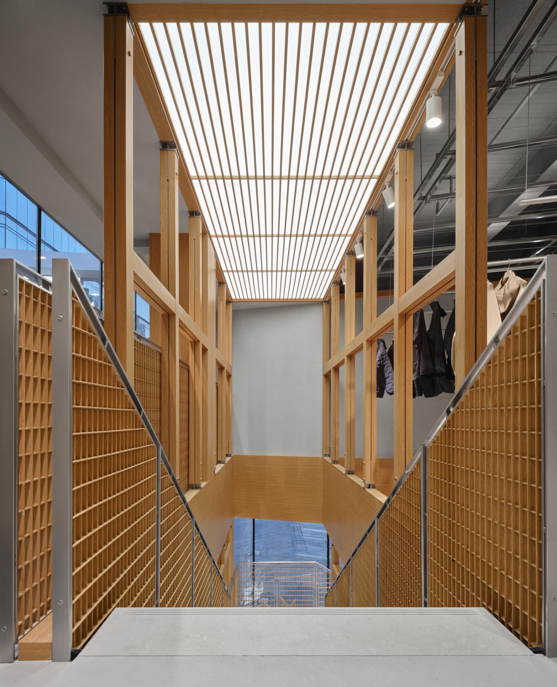 London Design Awards Winner - Descente Global Flagship Store (Beijing China Central Place)