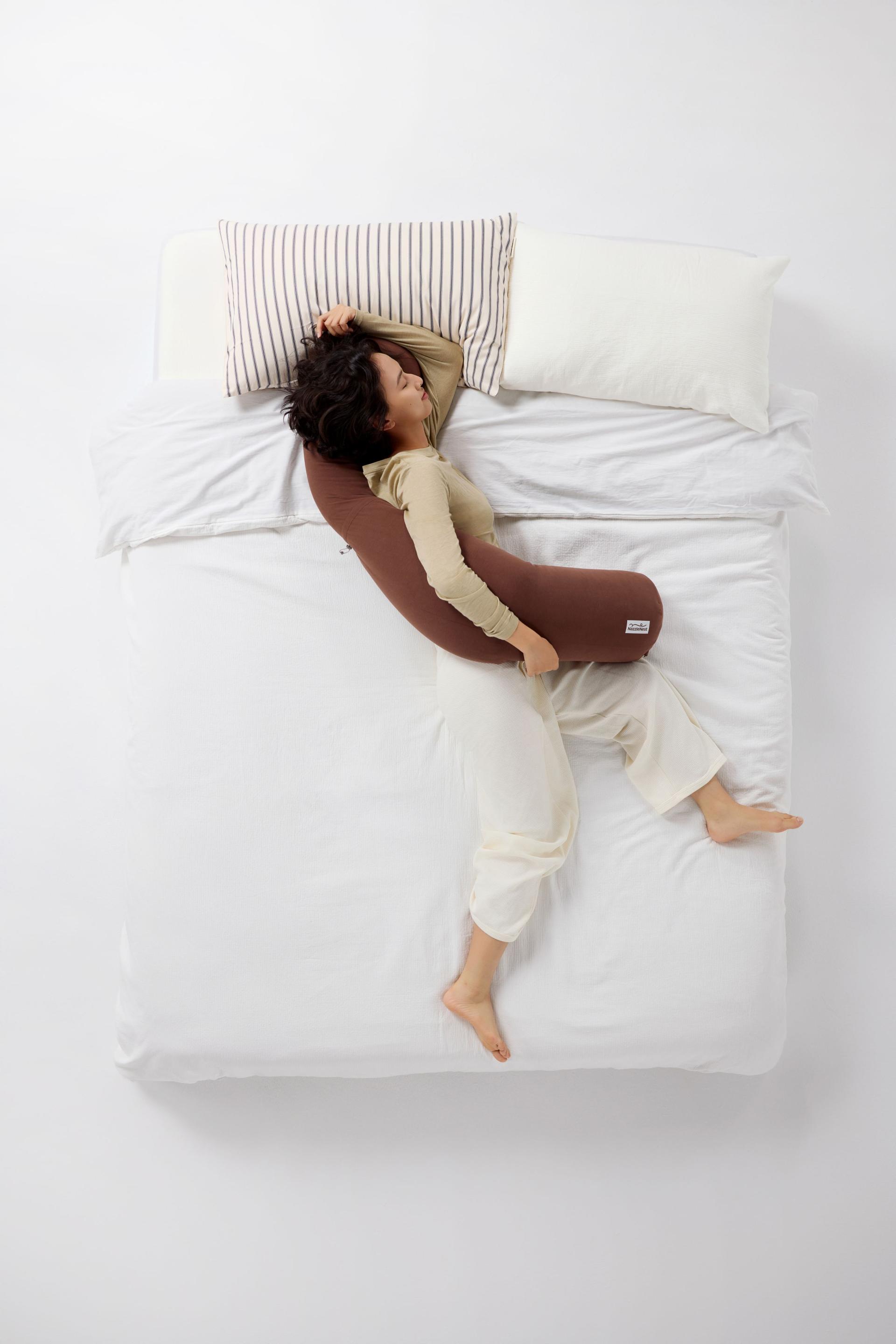 London Design Awards Winner - NazzleNest FlowForm Pillow