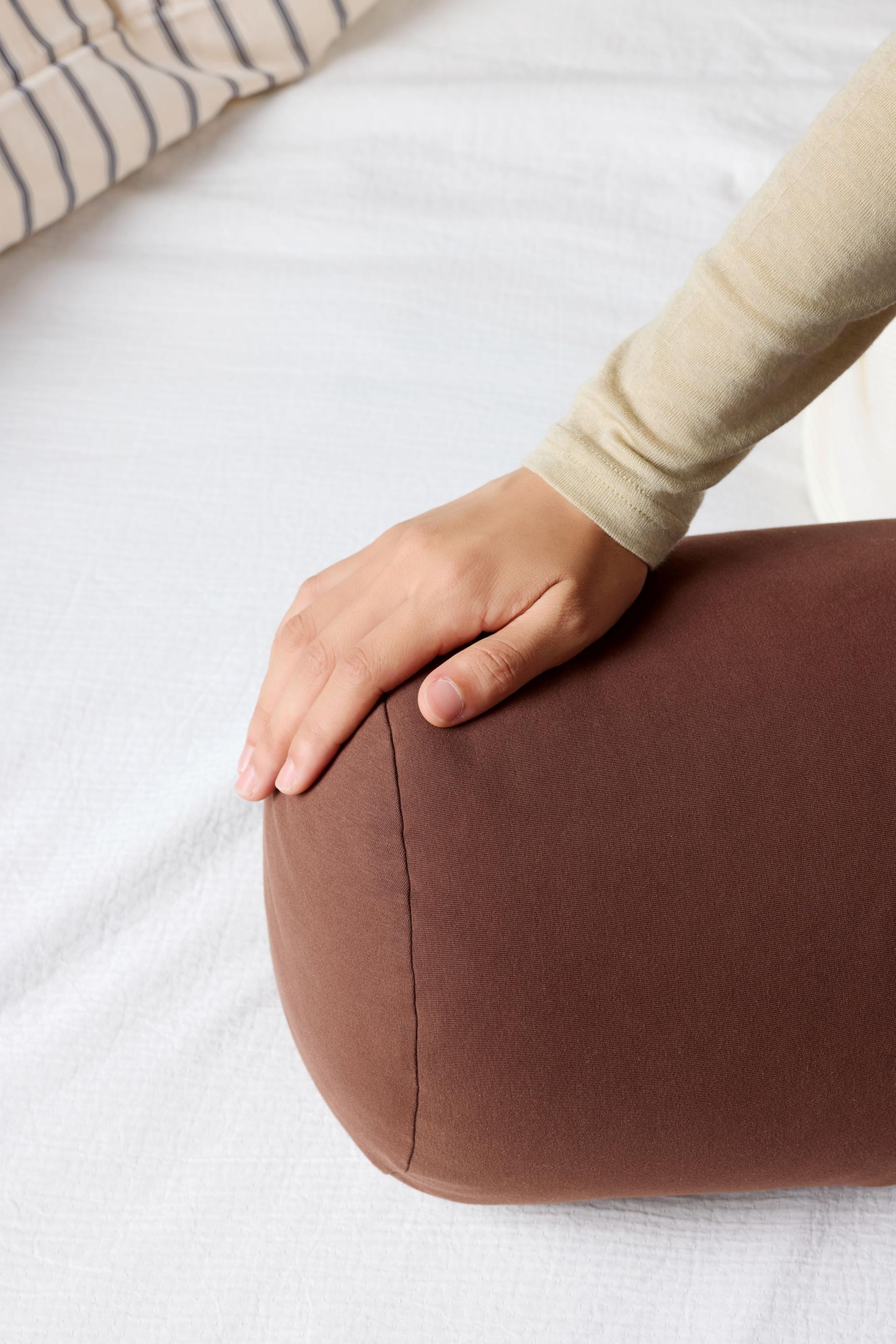 London Design Awards Winner - NazzleNest FlowForm Pillow