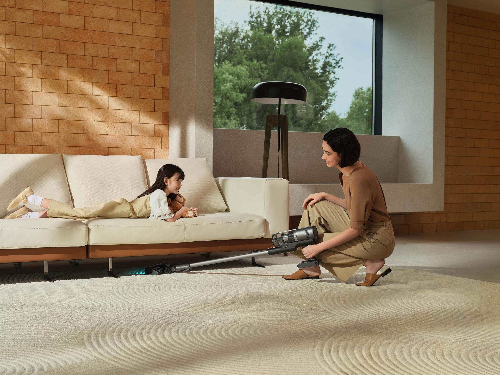 London Design Awards Winner - MOVA I10 Cordless Stick Vacuum Cleaner