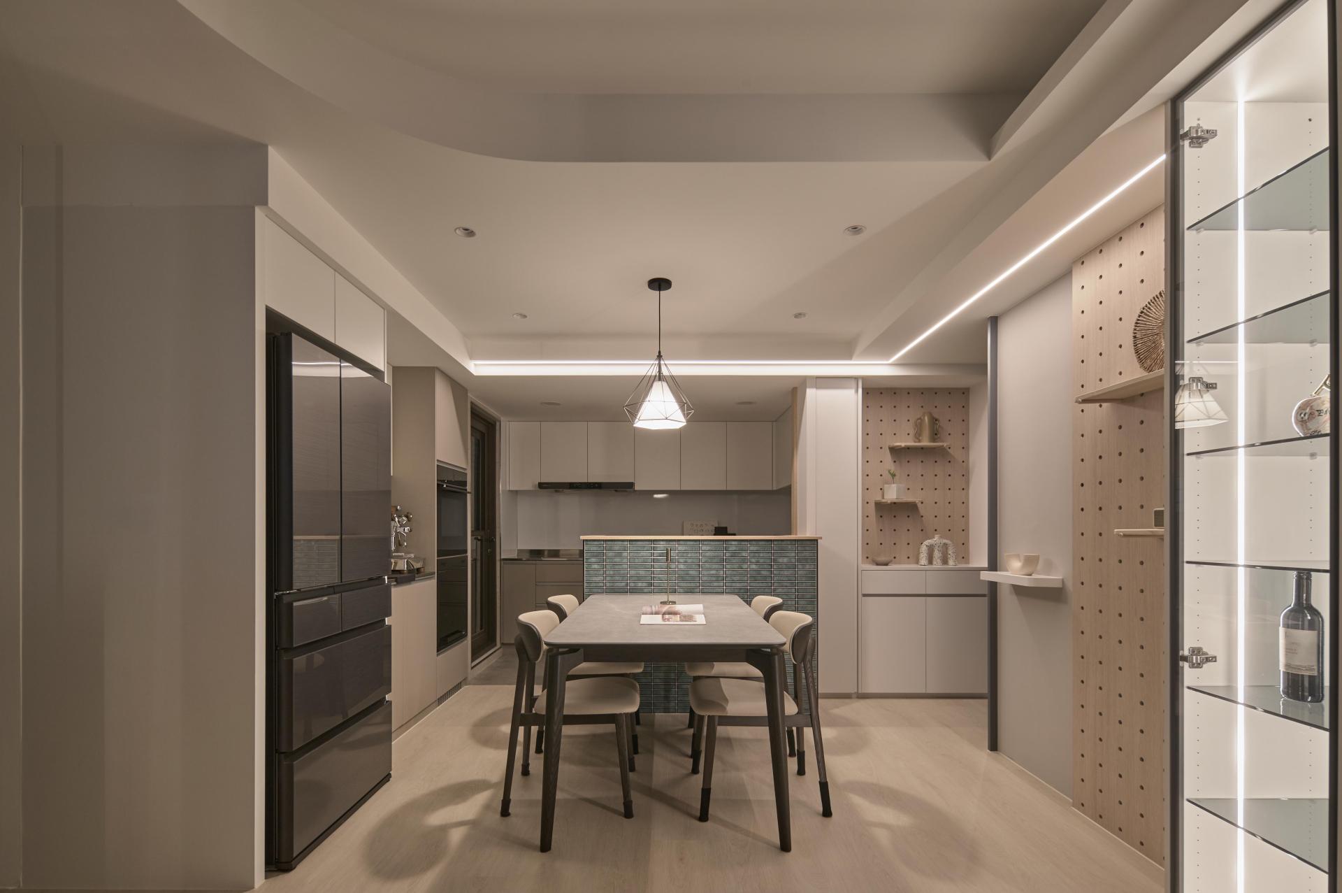 London Design Awards Winner - The Lyrical Boundary of Logic
