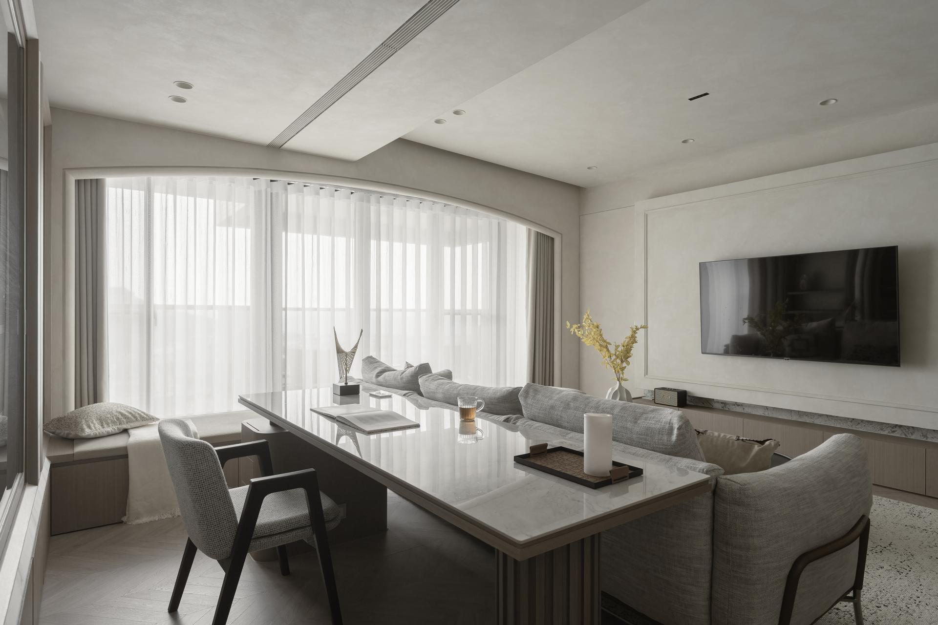 London Design Awards Winner - Misty Glow