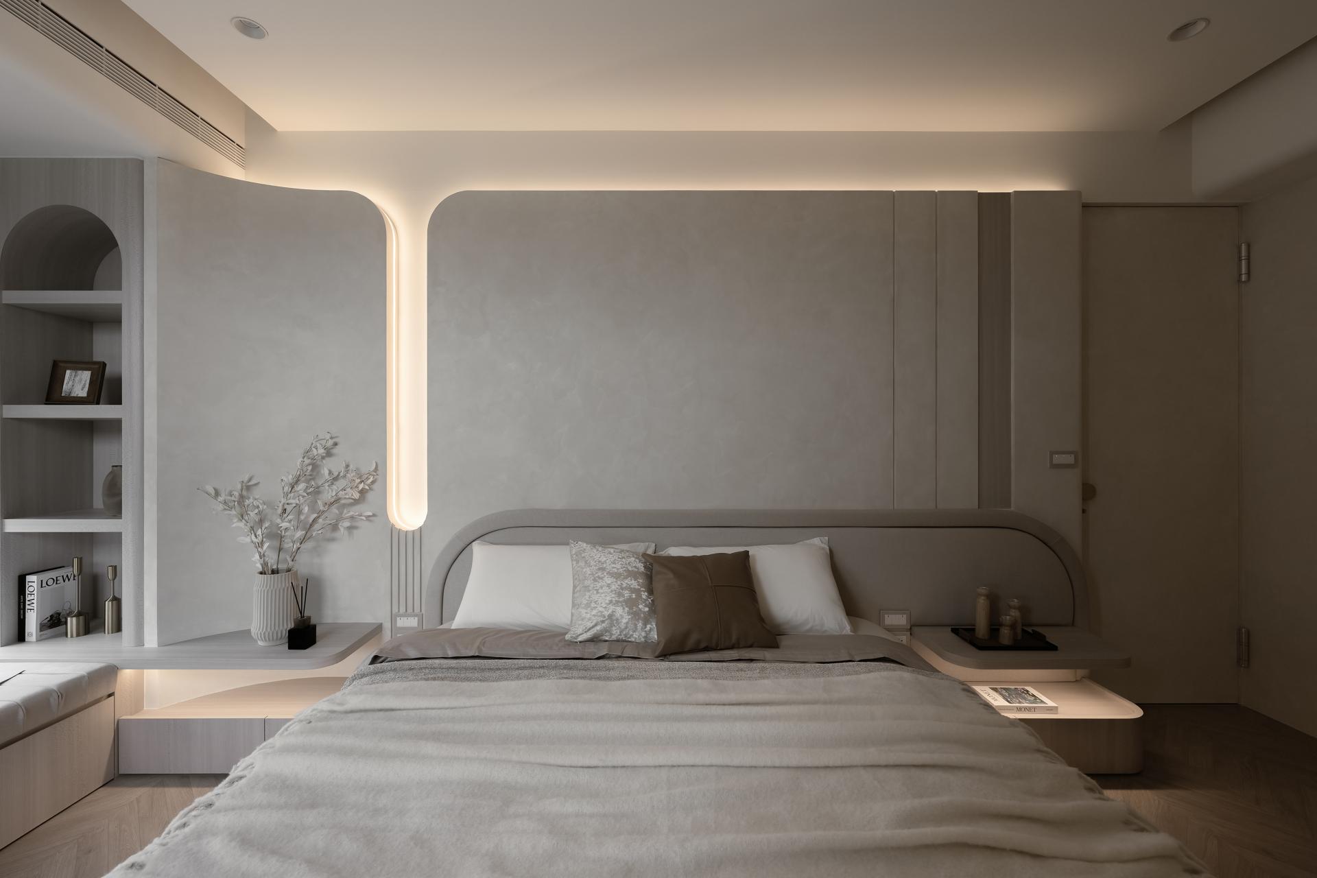 London Design Awards Winner - Misty Glow