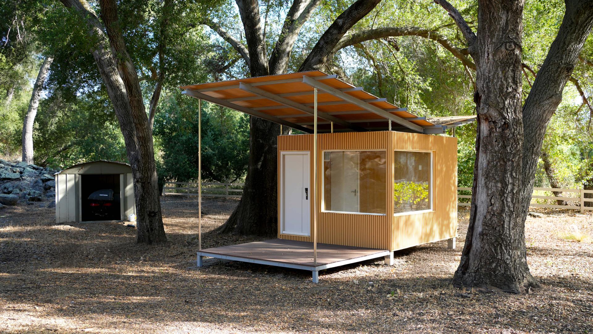 London Design Awards Winner -  Vineyard Nomad