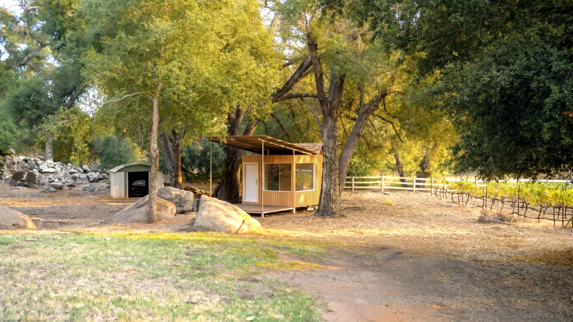 London Design Awards Winner -  Vineyard Nomad