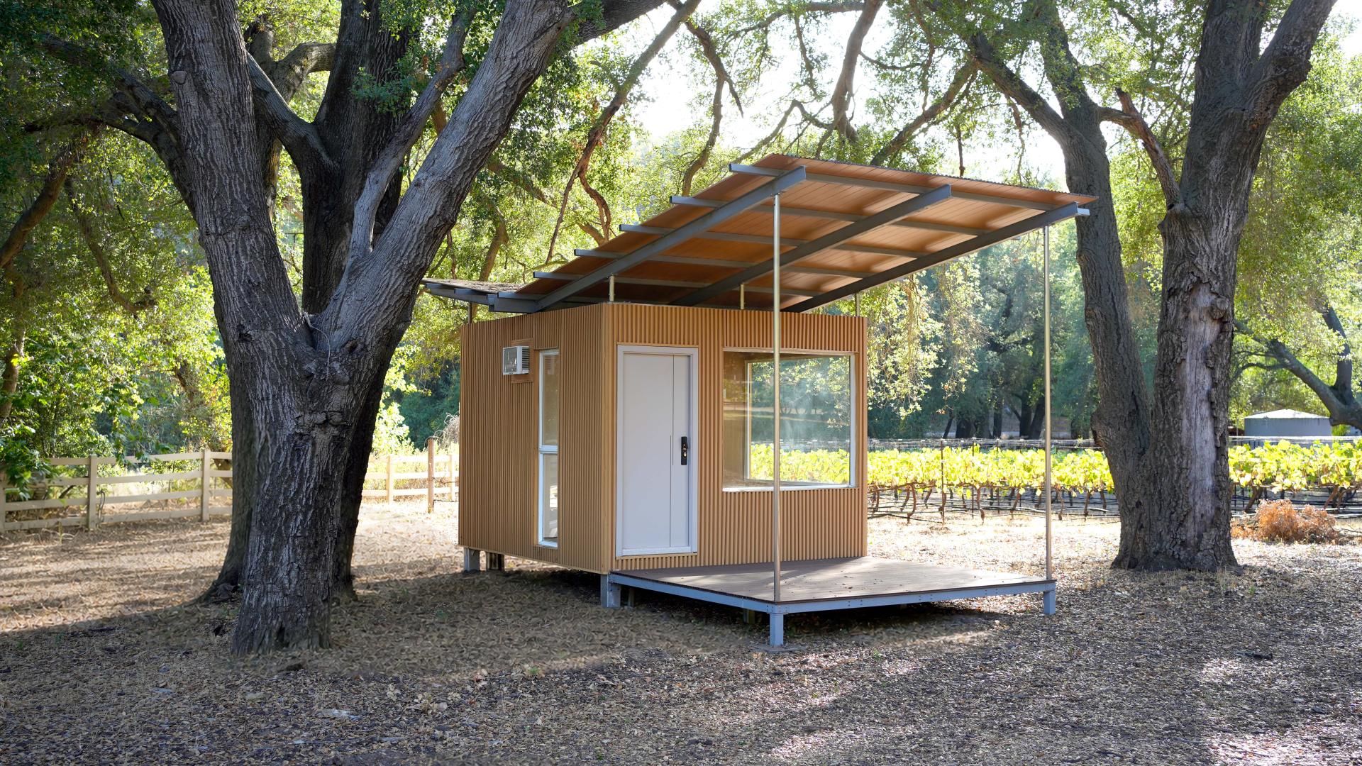 London Design Awards Winner -  Vineyard Nomad
