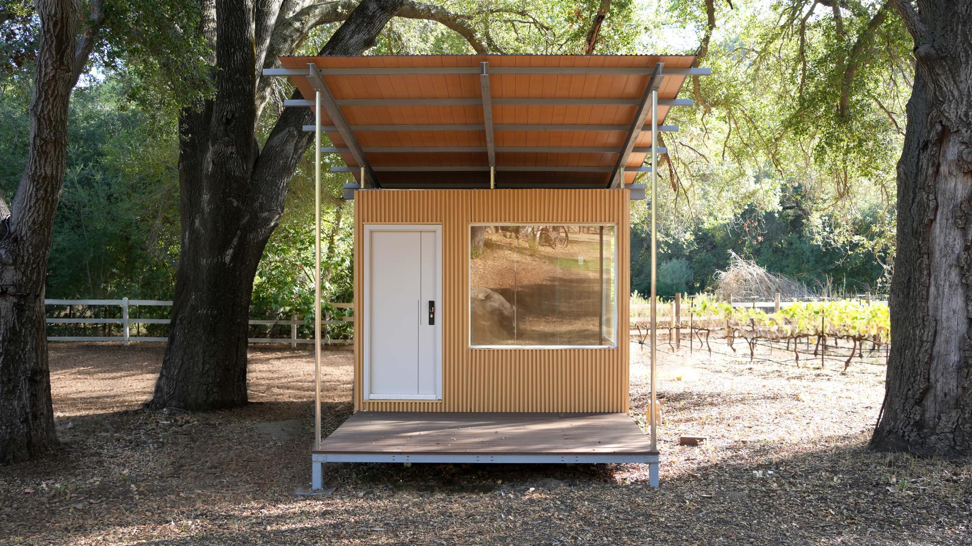London Design Awards Winner -  Vineyard Nomad