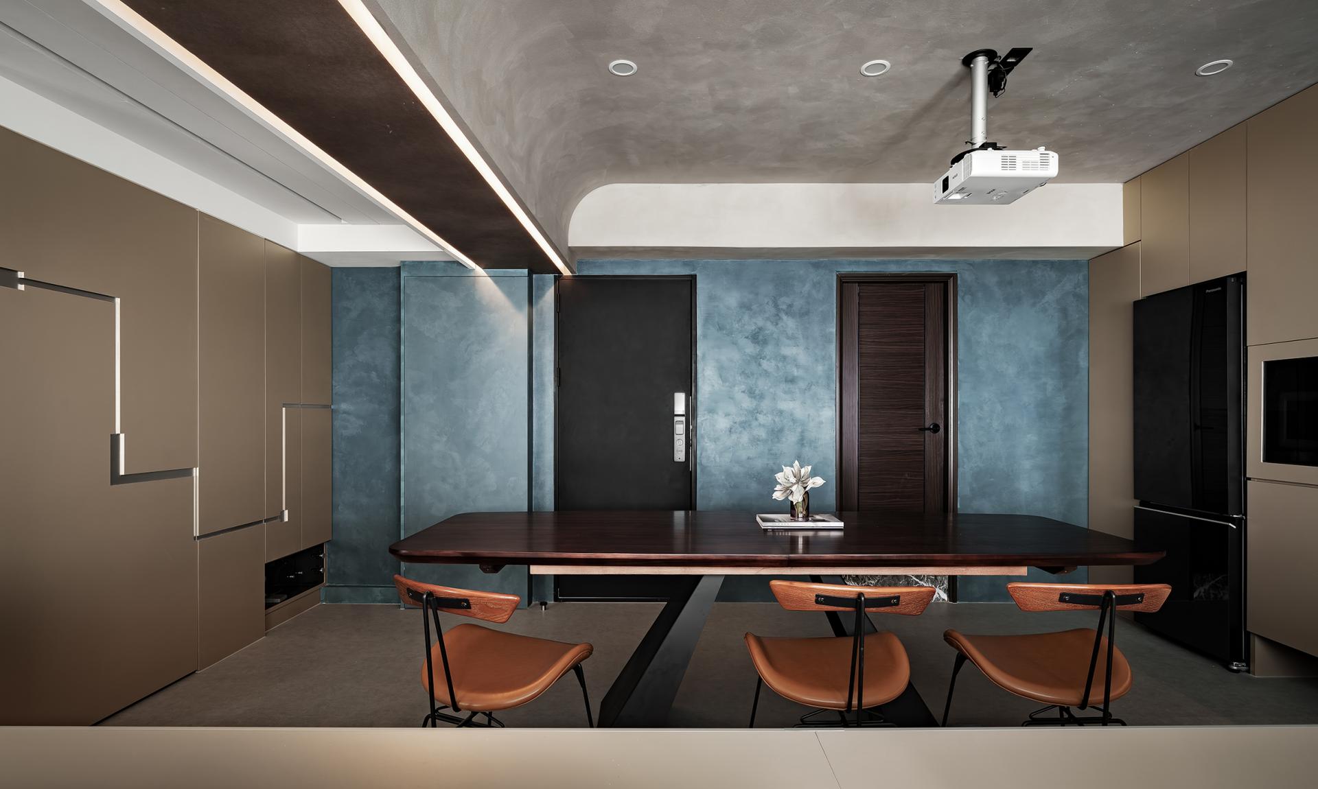 London Design Awards Winner - Midnight Sphere