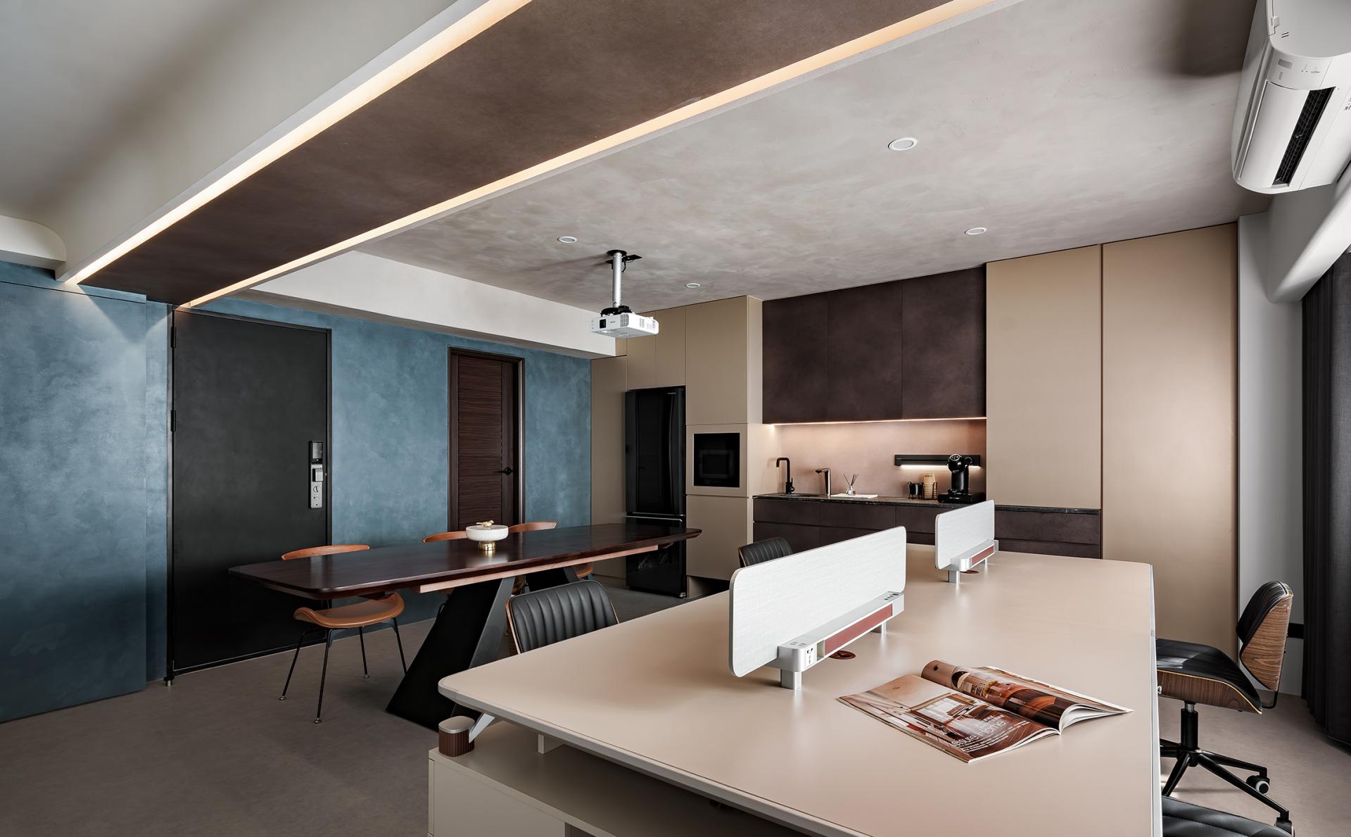 London Design Awards Winner - Midnight Sphere