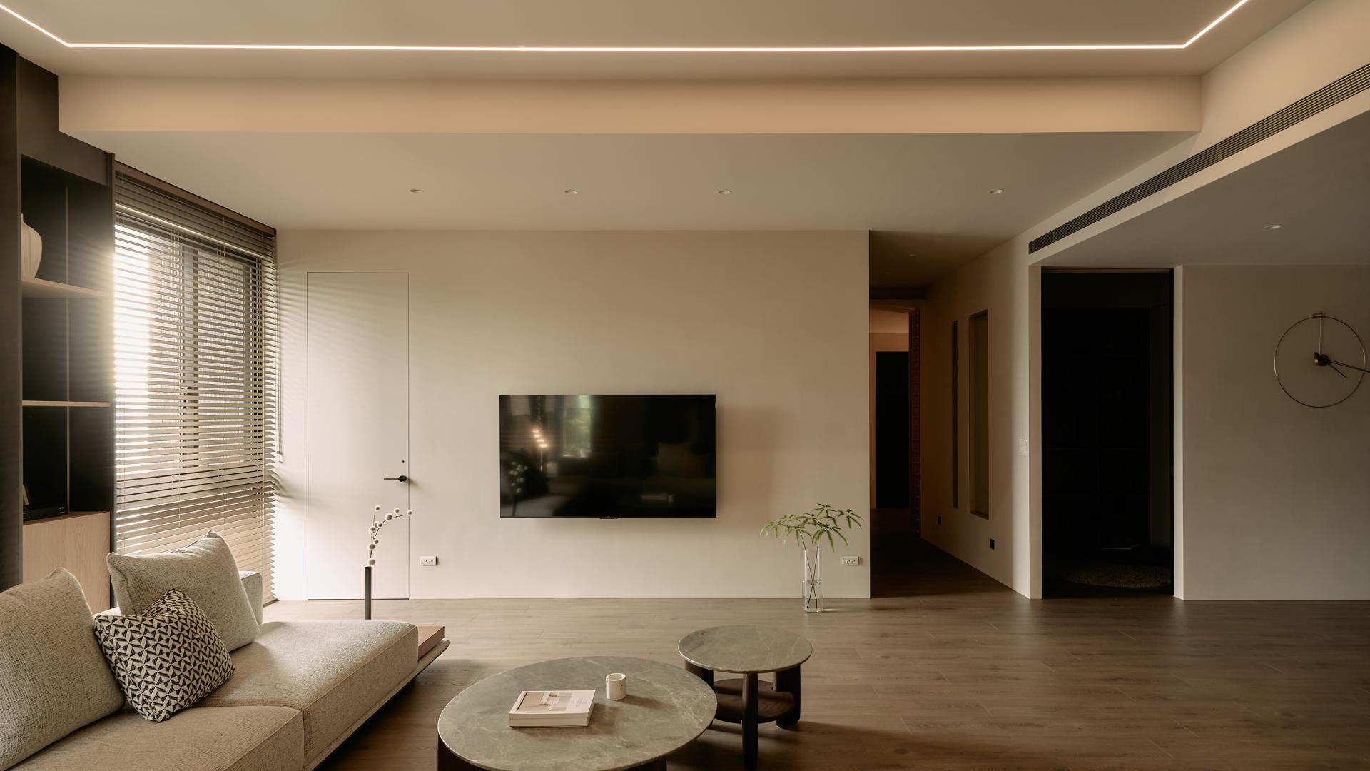 London Design Awards Winner - Resonant Moonlight