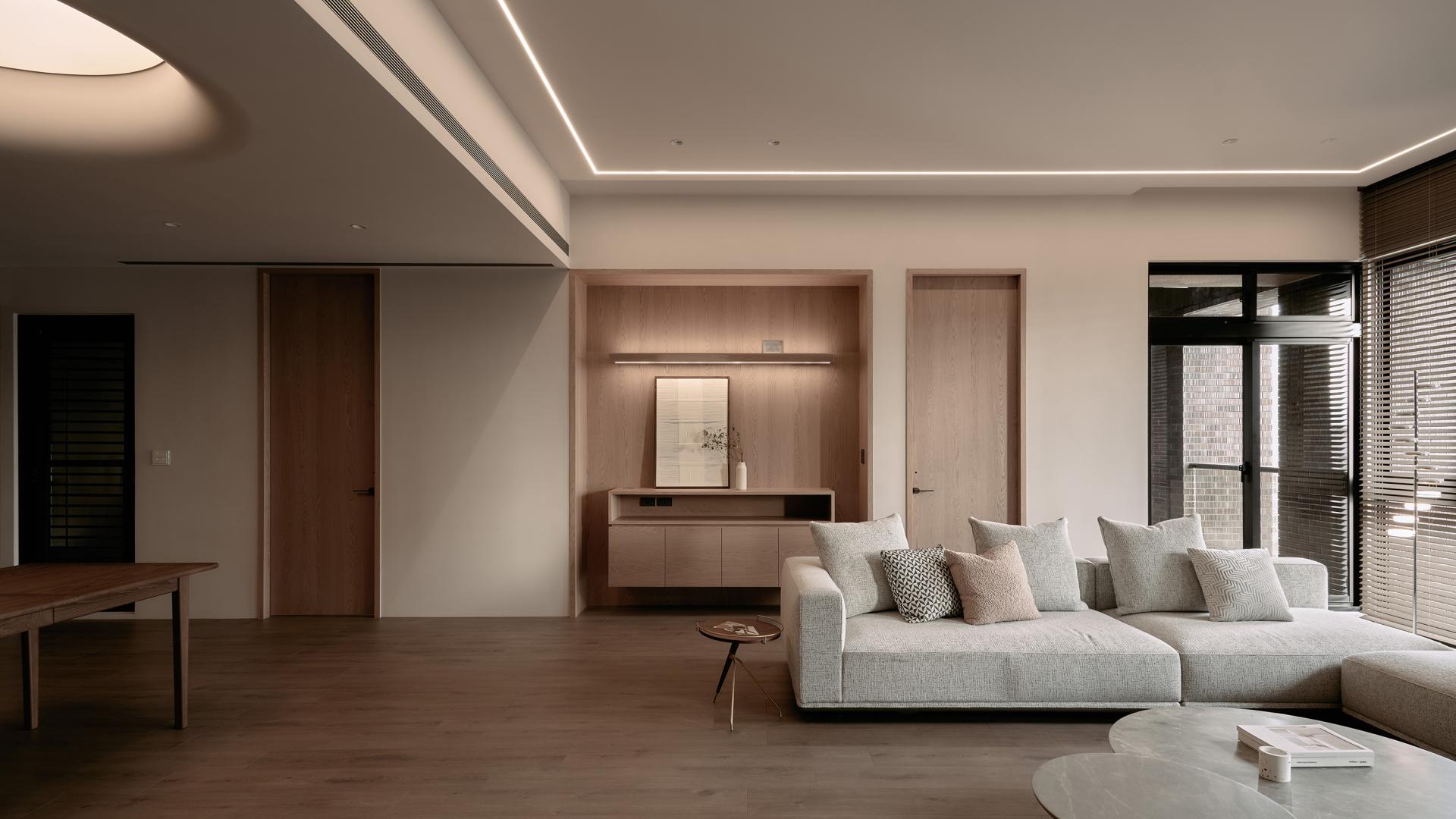 London Design Awards Winner - Resonant Moonlight