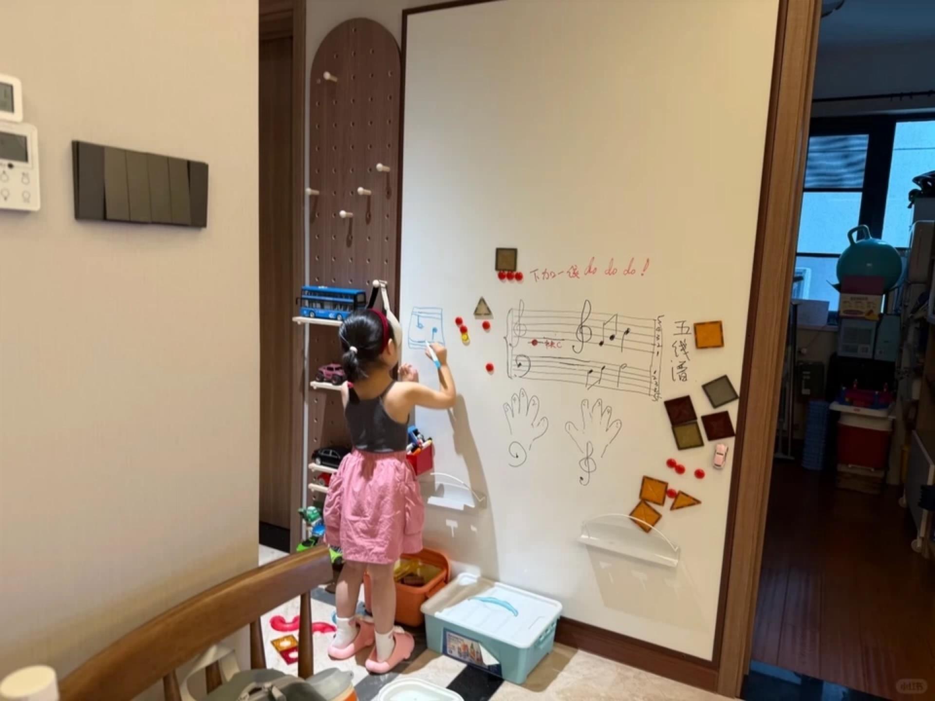 London Design Awards Winner - Whiteboard wall stickers