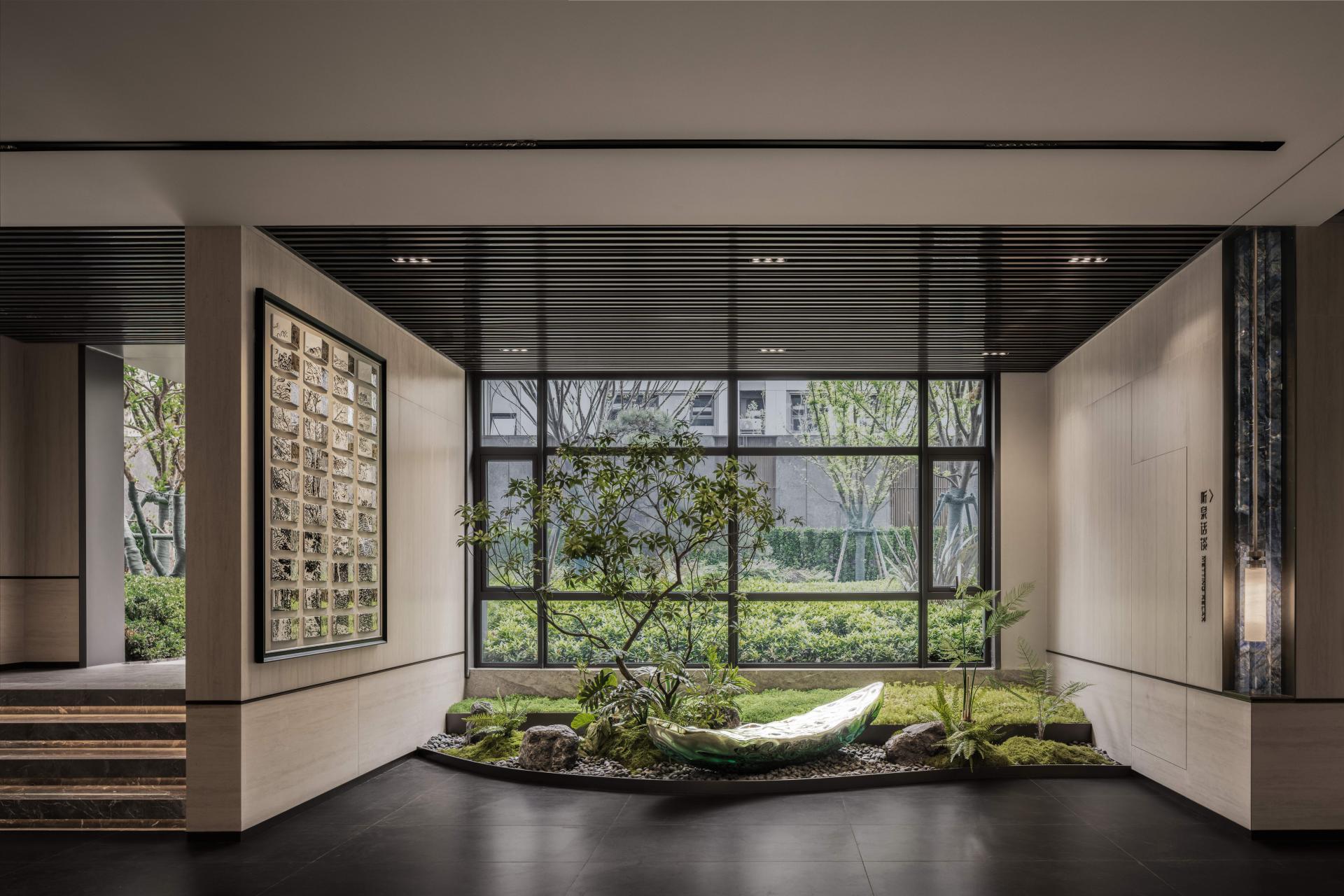 London Design Awards Winner - Honor Mansion Open Floor