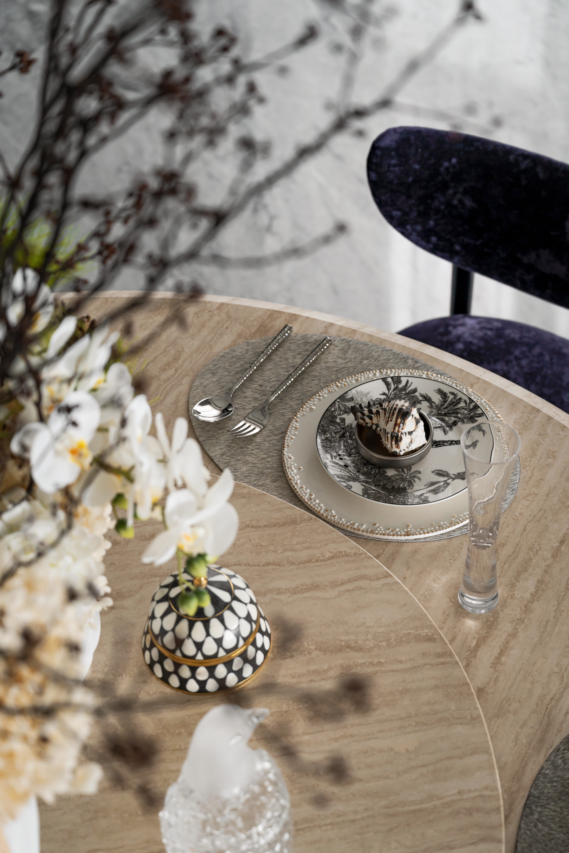 London Design Awards Winner - High-End Residential Model Home Soft Decoration Design
