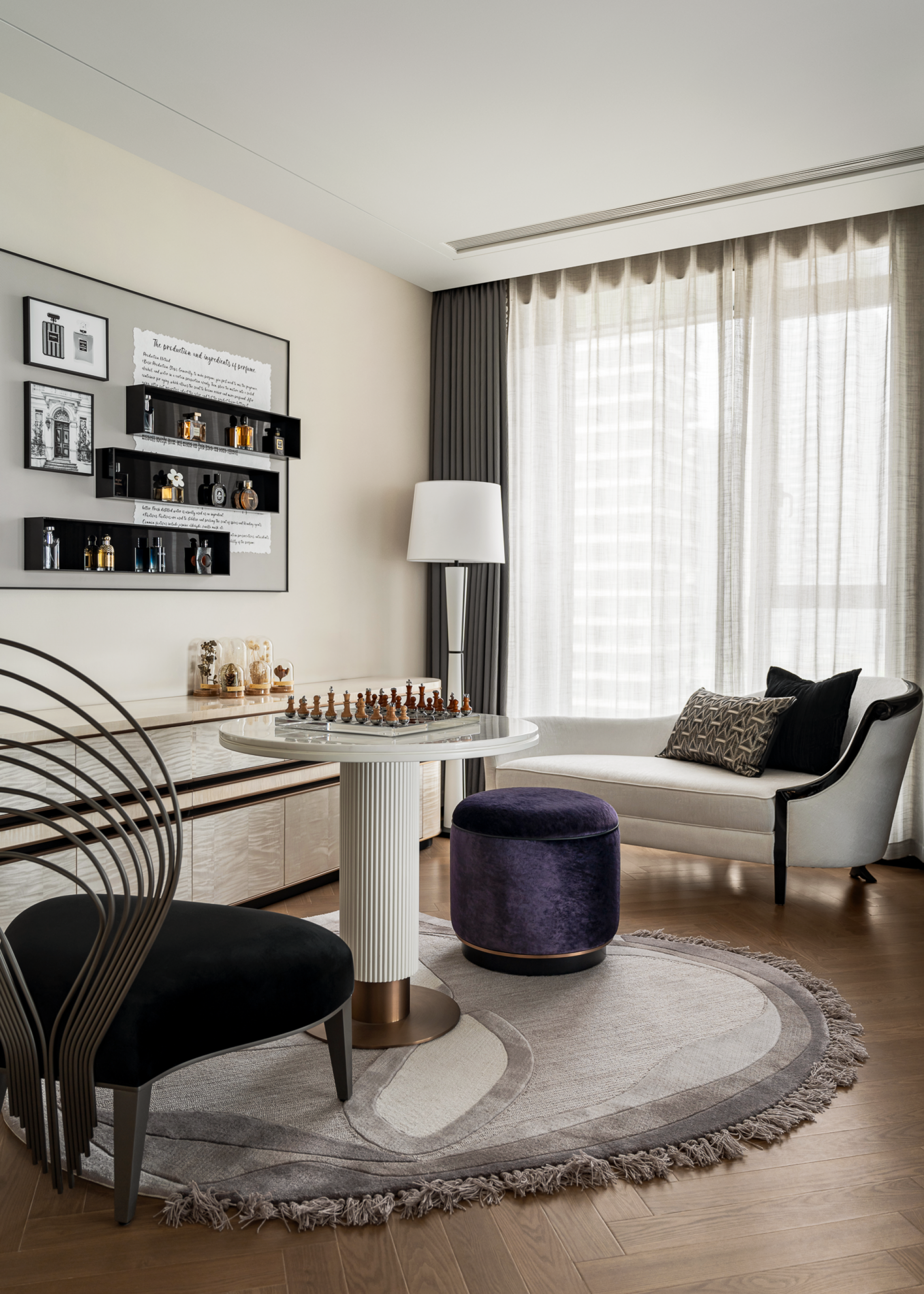 London Design Awards Winner - High-End Residential Model Home Soft Decoration Design