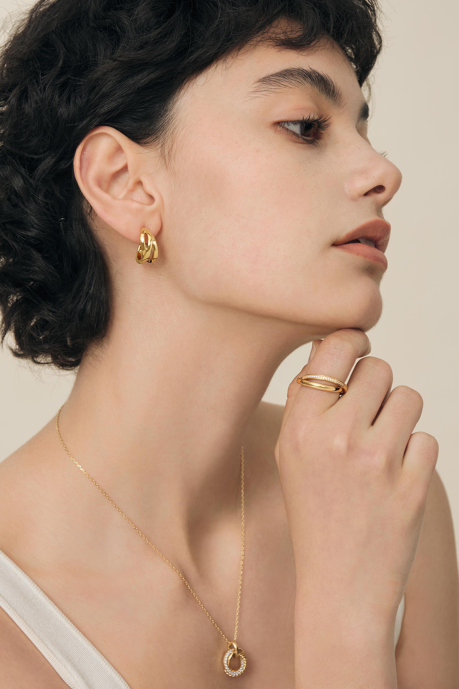London Design Awards Winner - ONCHIC Twist Series