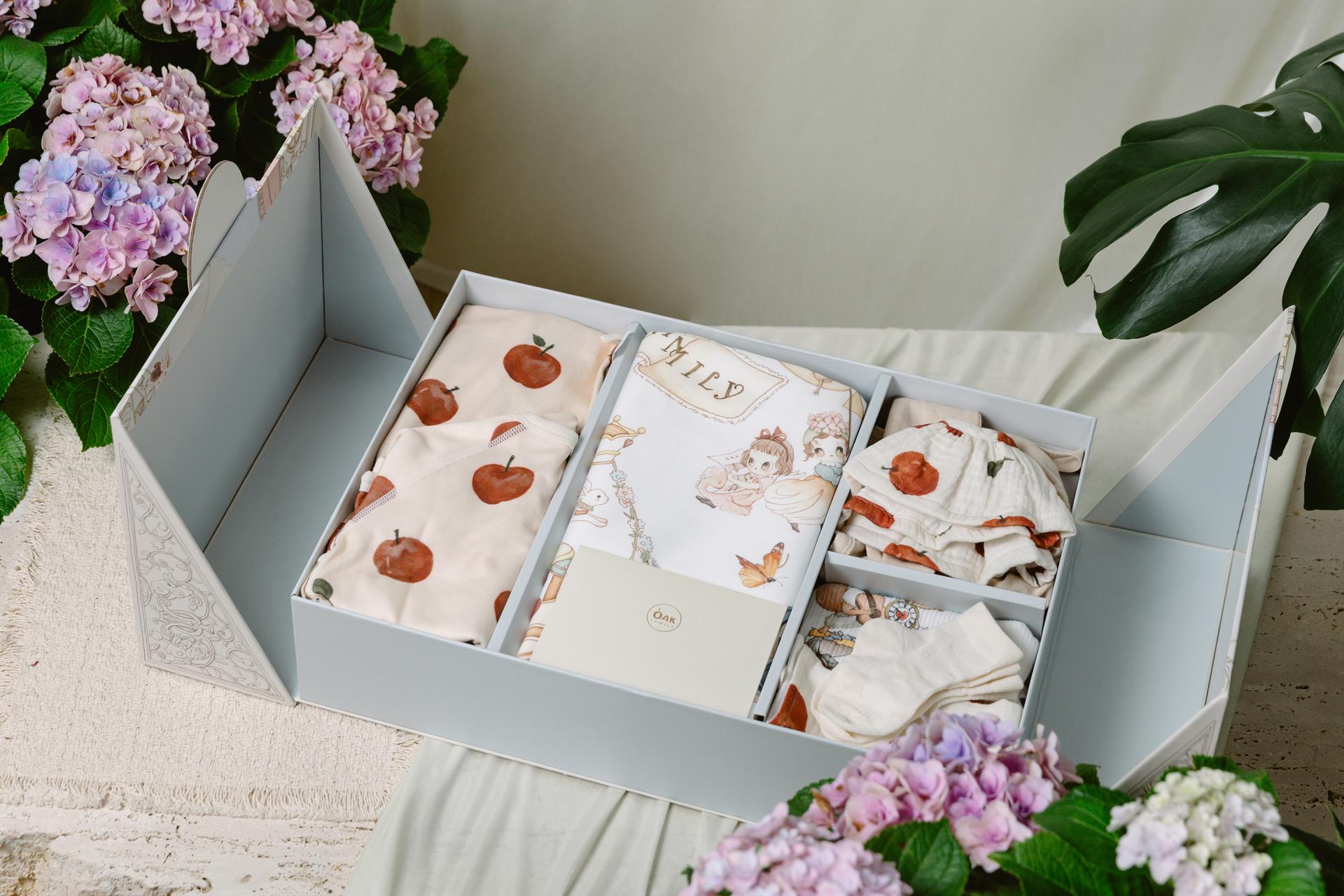 London Design Awards Winner - Musical Theater Gift Box