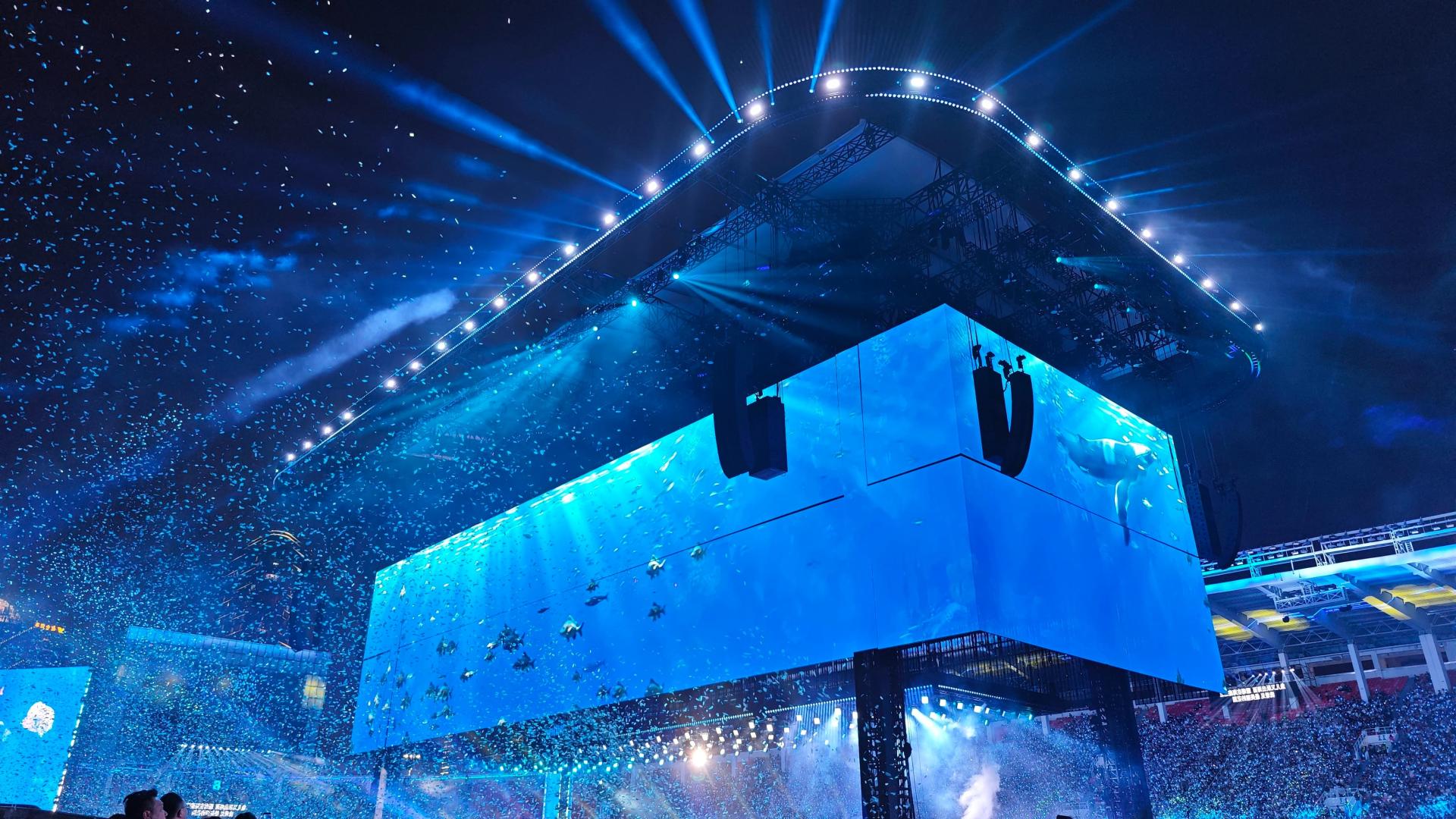 London Design Awards Winner - Joker Xue “King of the Beasts” Tour