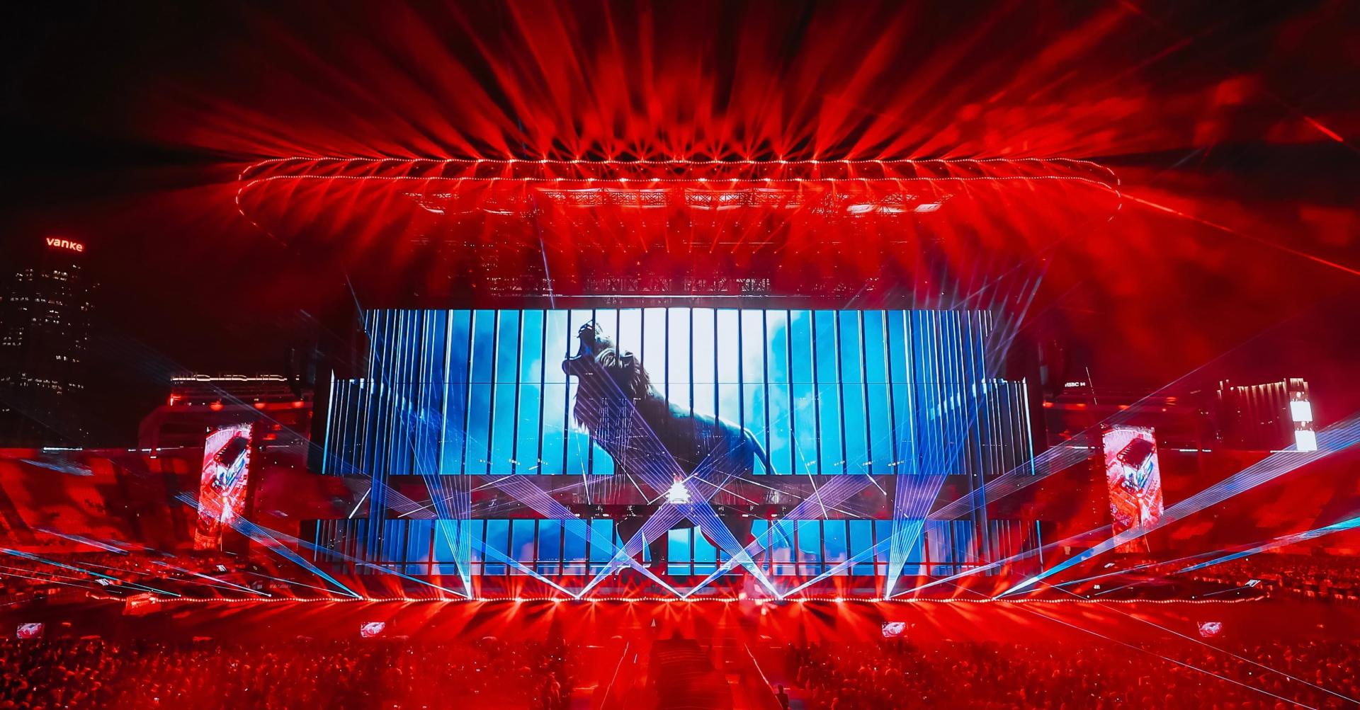 London Design Awards Winner - Joker Xue “King of the Beasts” Tour