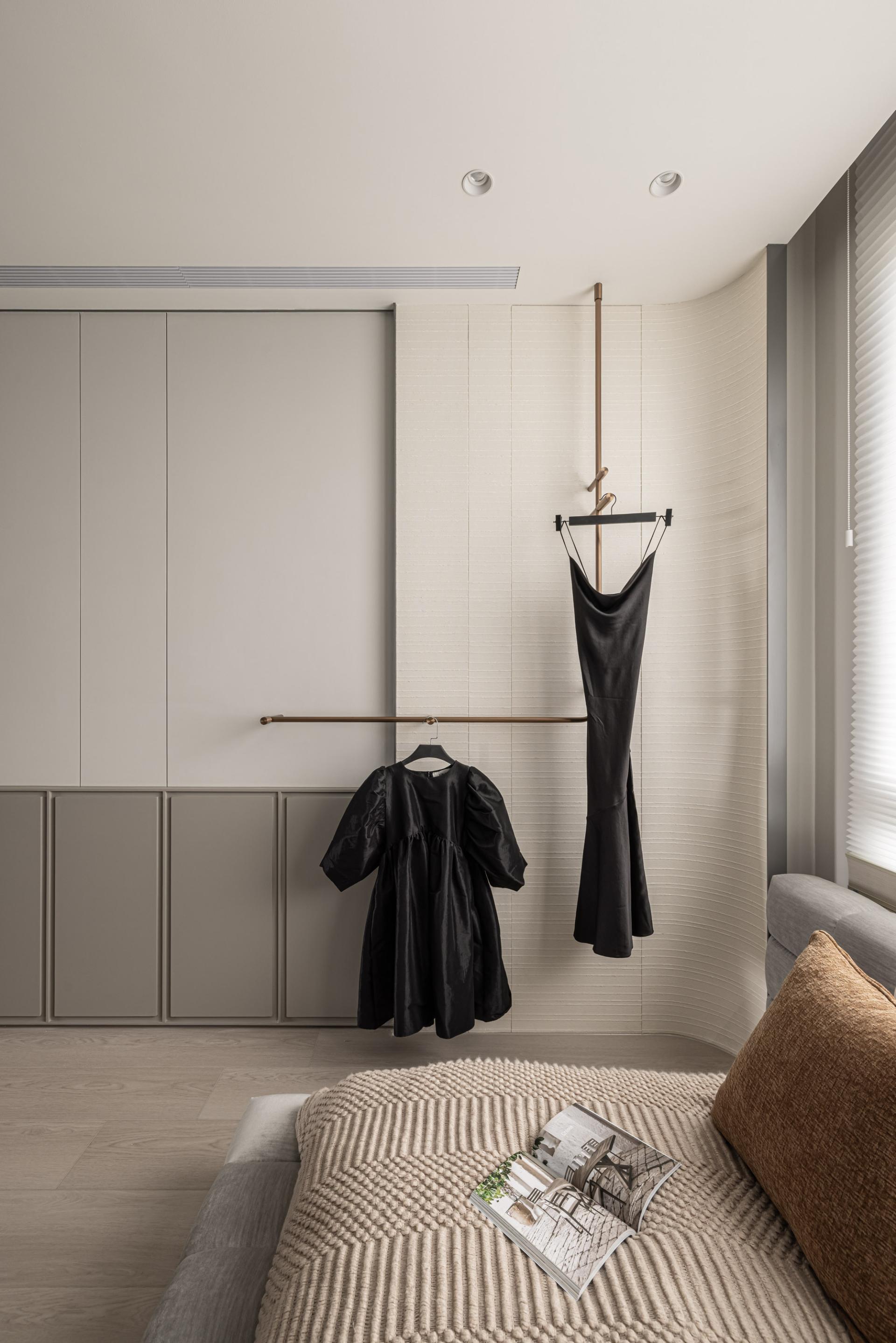 London Design Awards Winner - Quiet Bloom