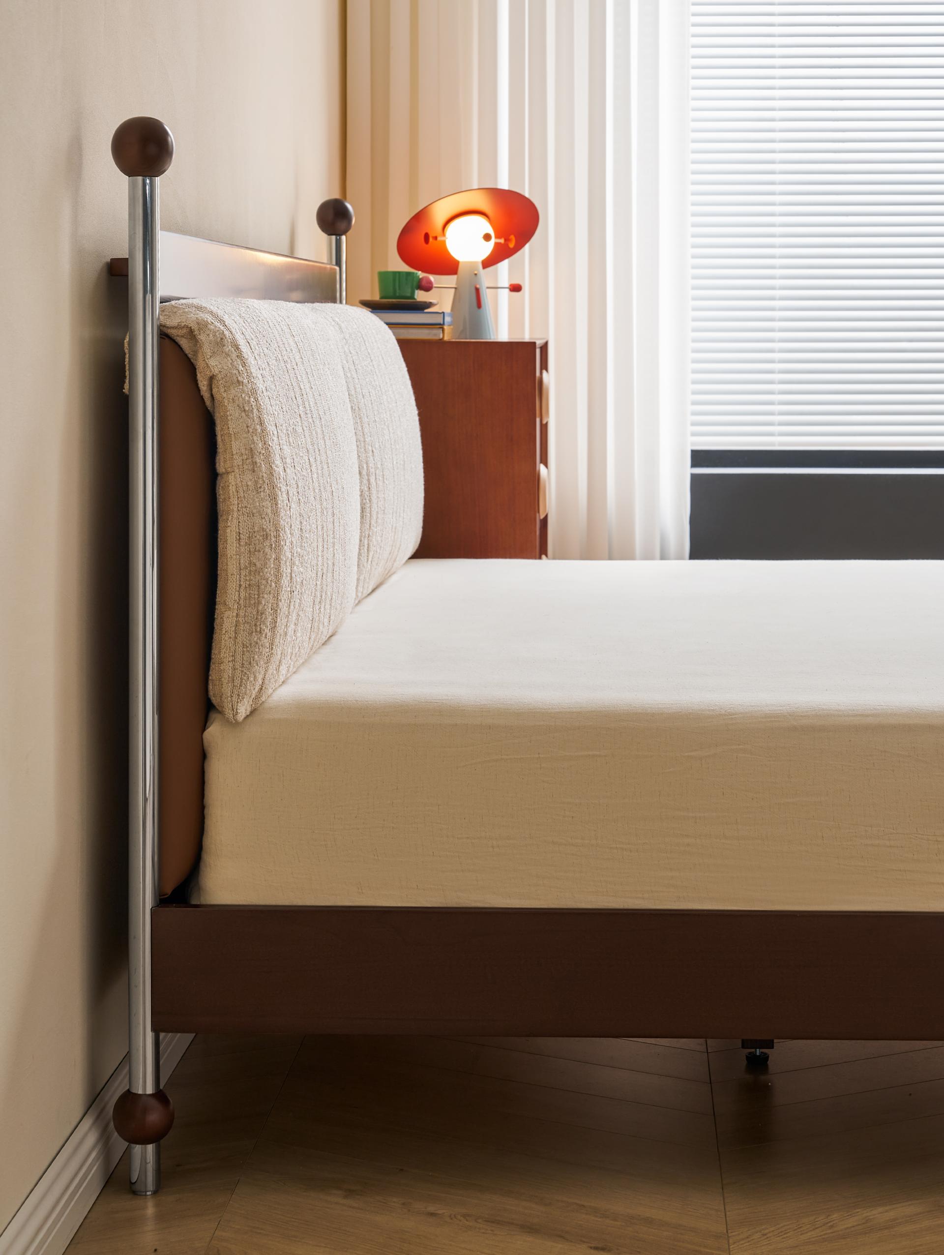 London Design Awards Winner - Mianyun Bed