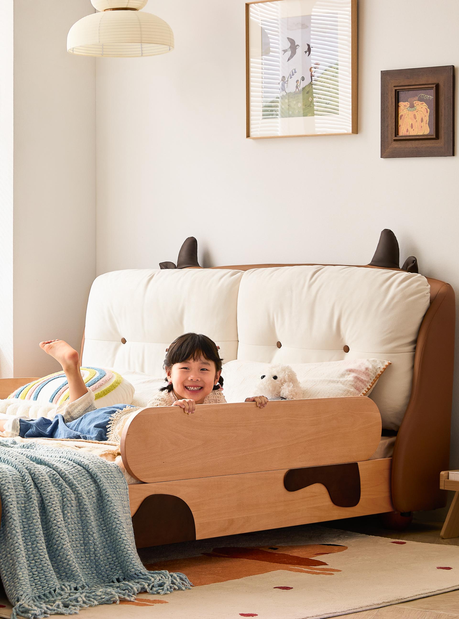 London Design Awards Winner - Cow Island Bed