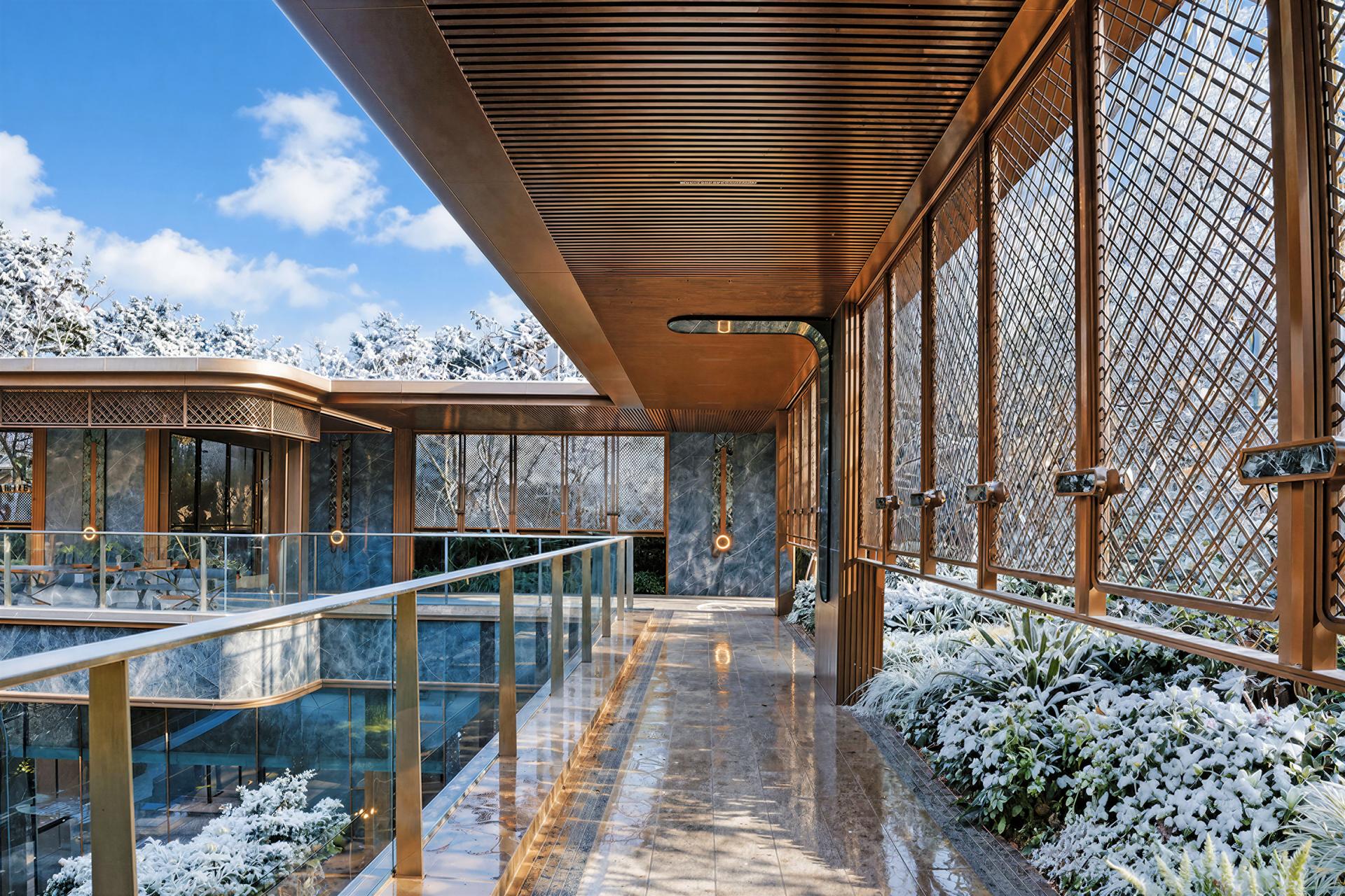 London Design Awards Winner - JADE LAKE BAY