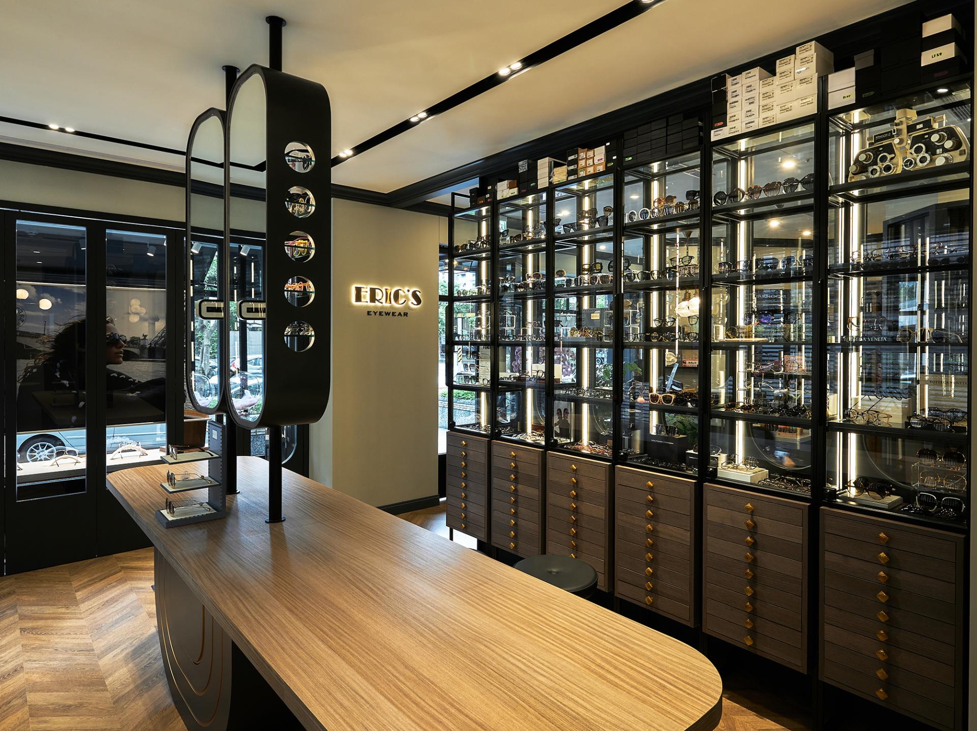 London Design Awards Winner - Moments in Reflection