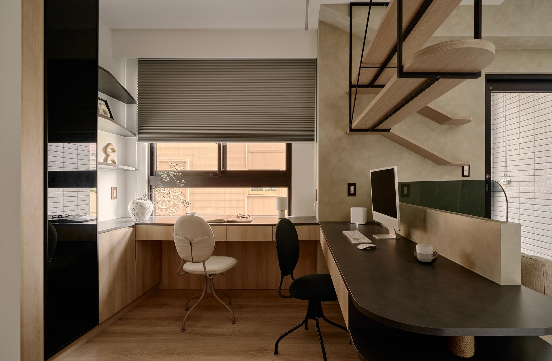 London Design Awards Winner - Paws Through Time