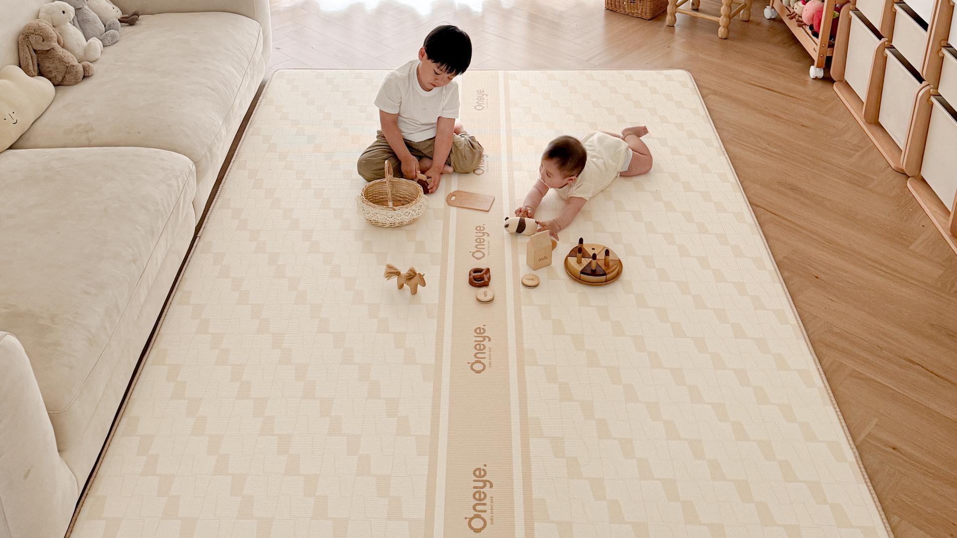 London Design Awards Winner - Oneye Baby Play Mat