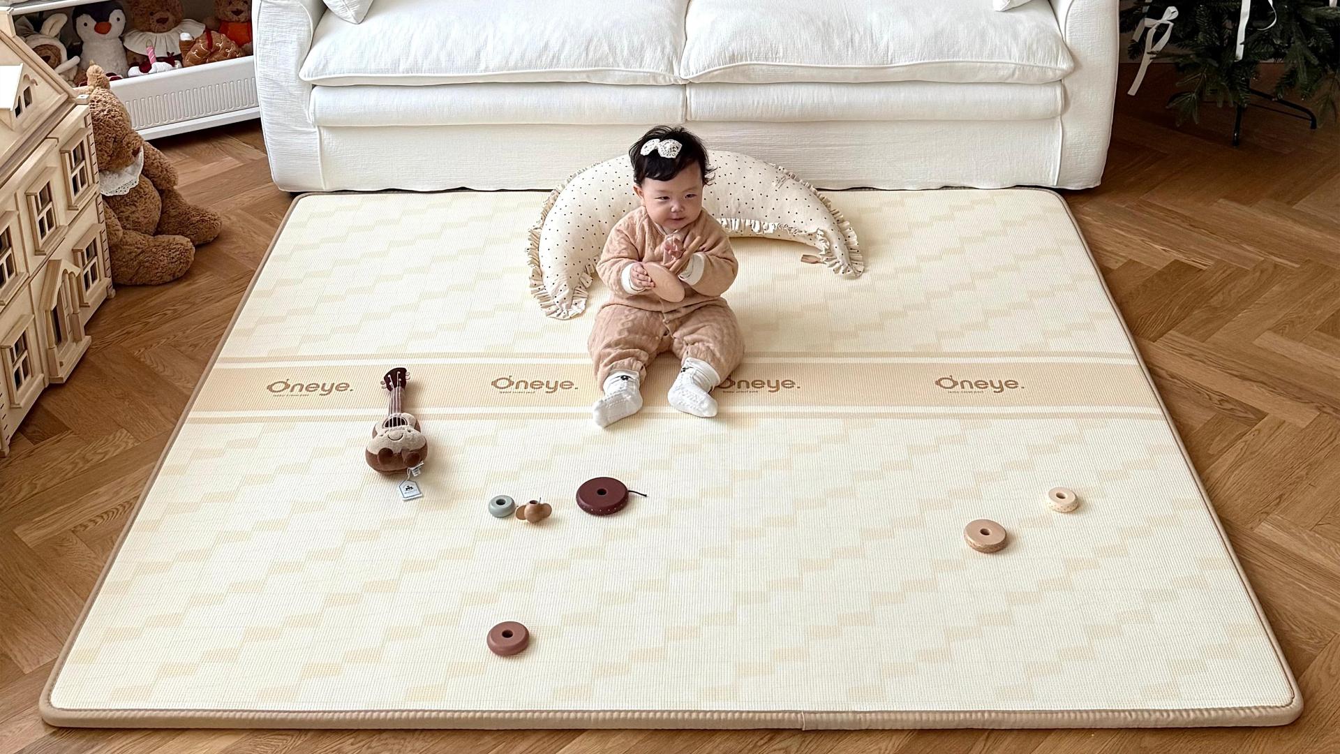 London Design Awards Winner - Oneye Baby Play Mat